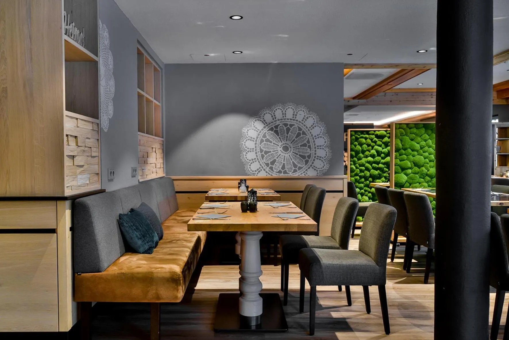 Restaurant/places to eat in Boutique Hotel Erb München Parsdorf