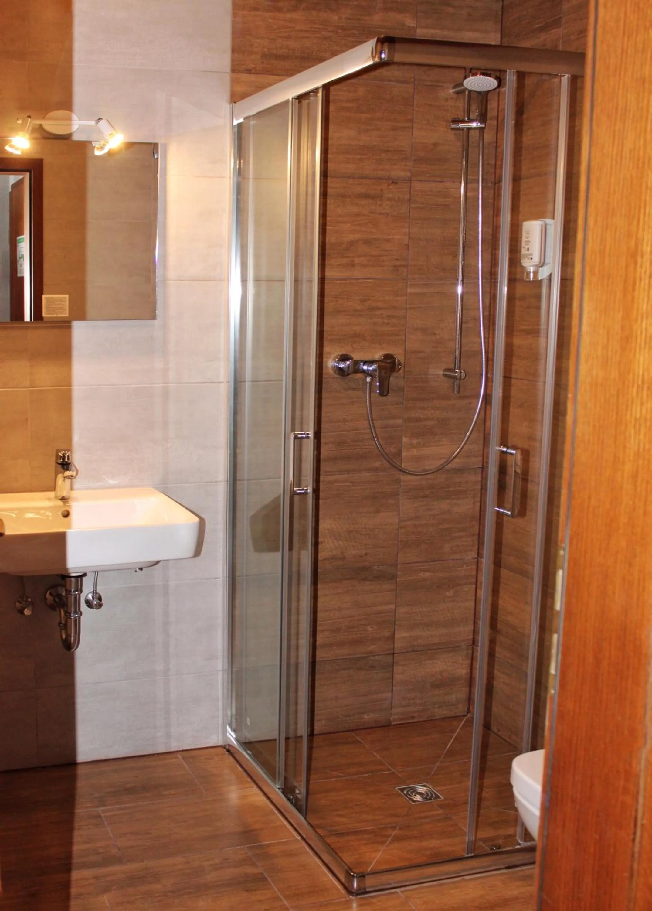 Shower in Landhotel Laarmann