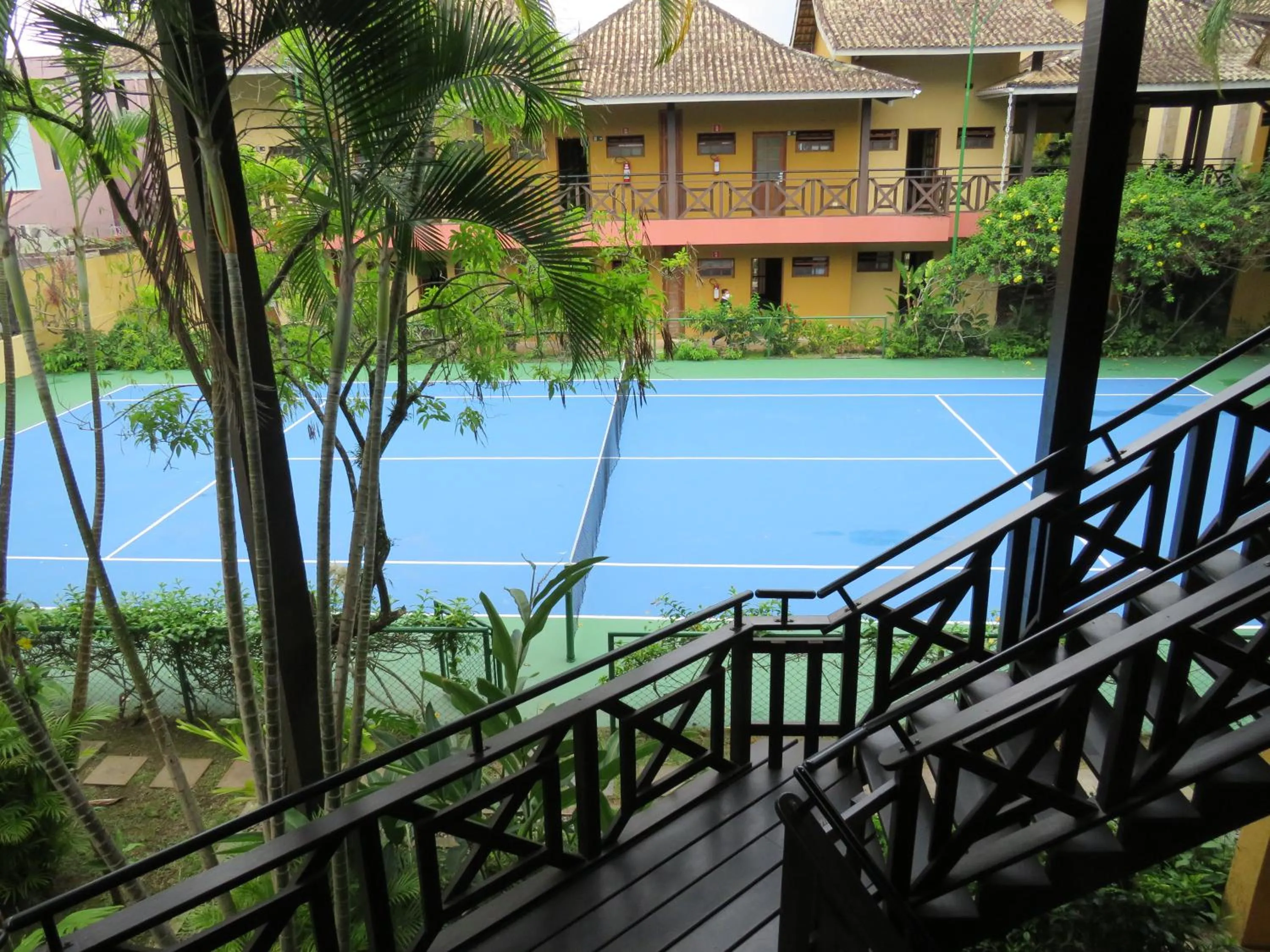 Tennis court in Ilha flat Hotel Suíte Swaenen II