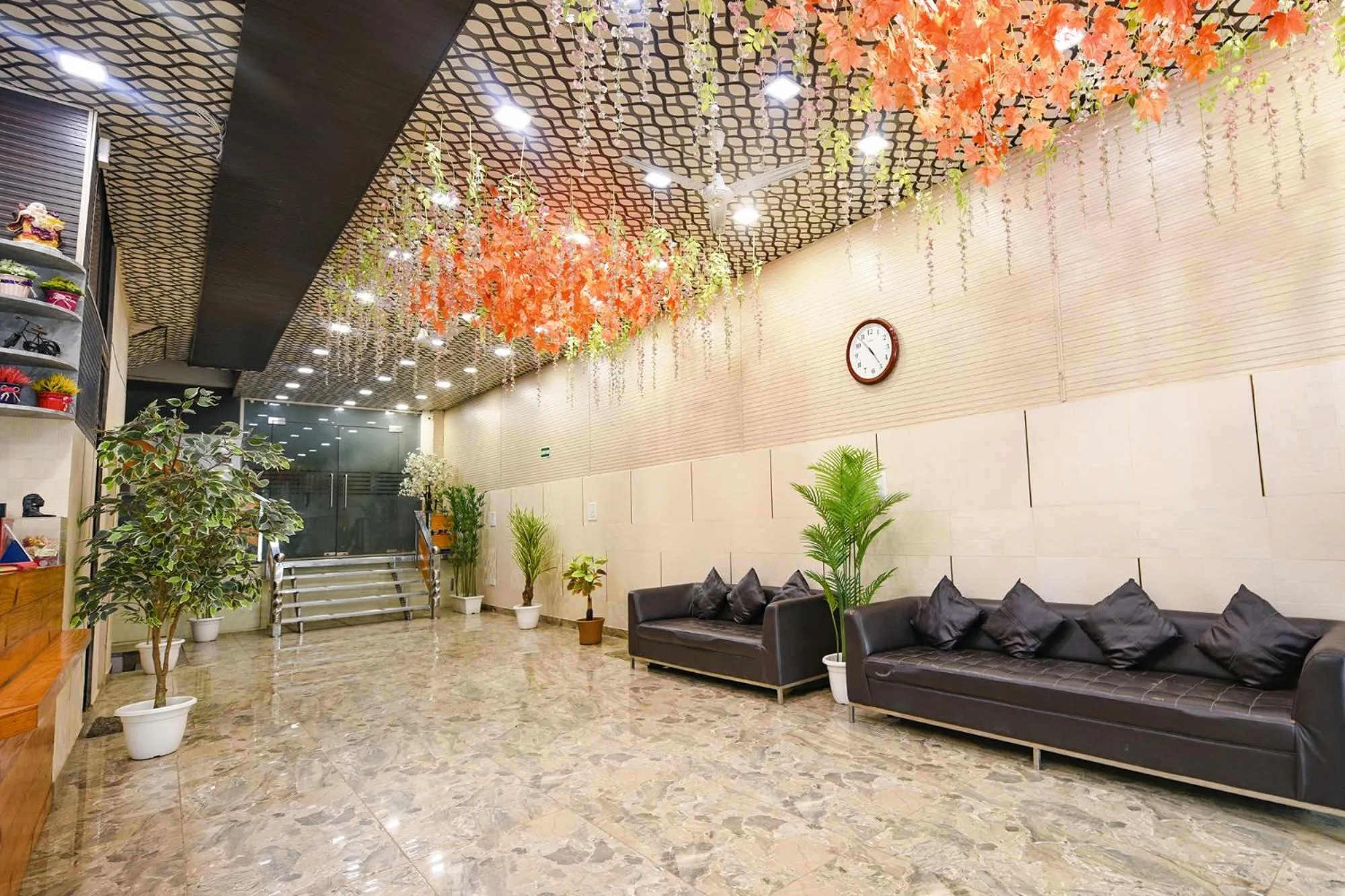 Seating area in FabHotel The Crystal Palace Rohini