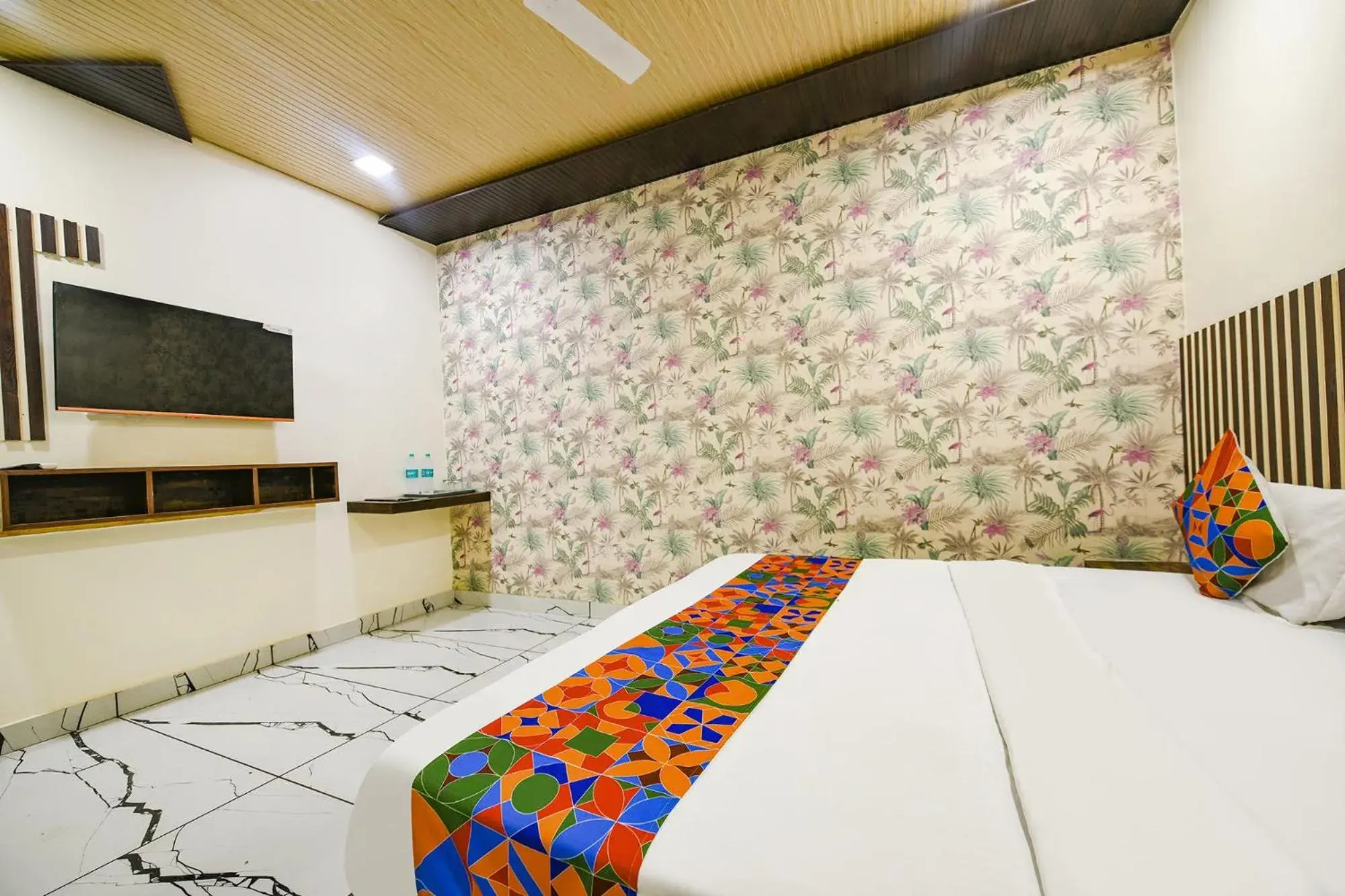 Bed in FabHotel The Crystal Palace Rohini Bed in FabHotel The Crystal Palace Rohini