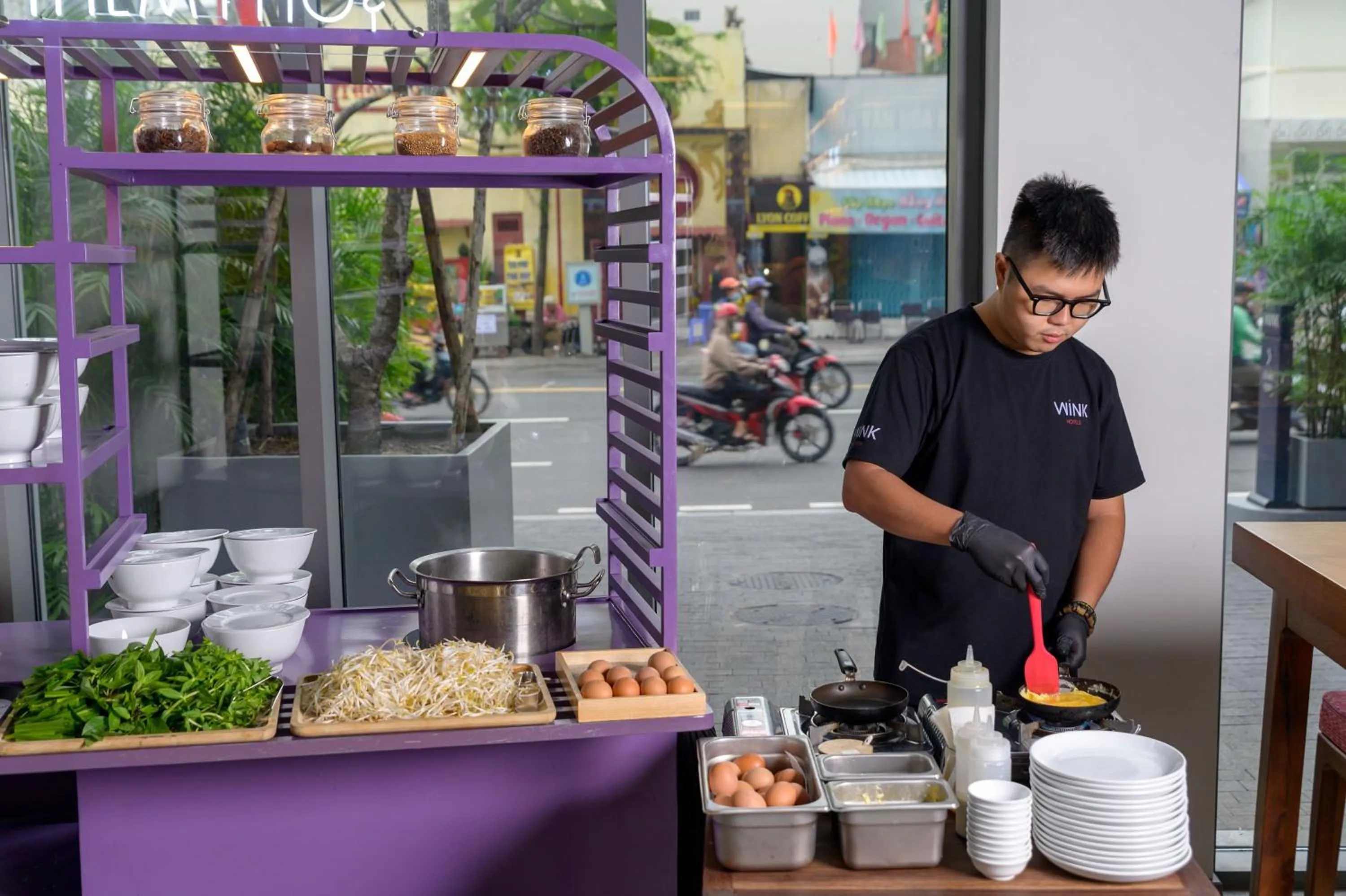 Restaurant/places to eat in Wink Hotel Saigon Centre - 24hrs Stay