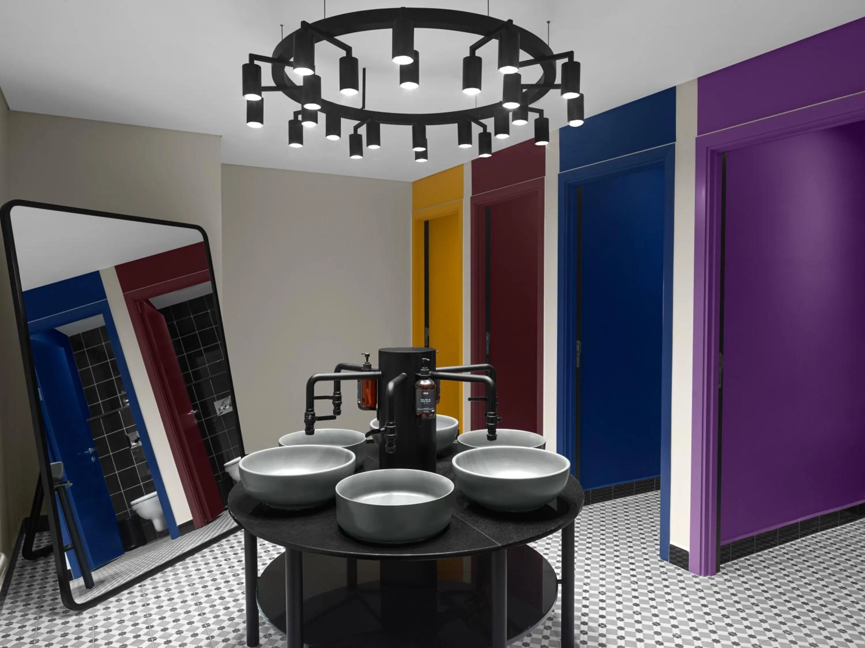 Toilet in Wink Hotel Saigon Centre - 24hrs Stay