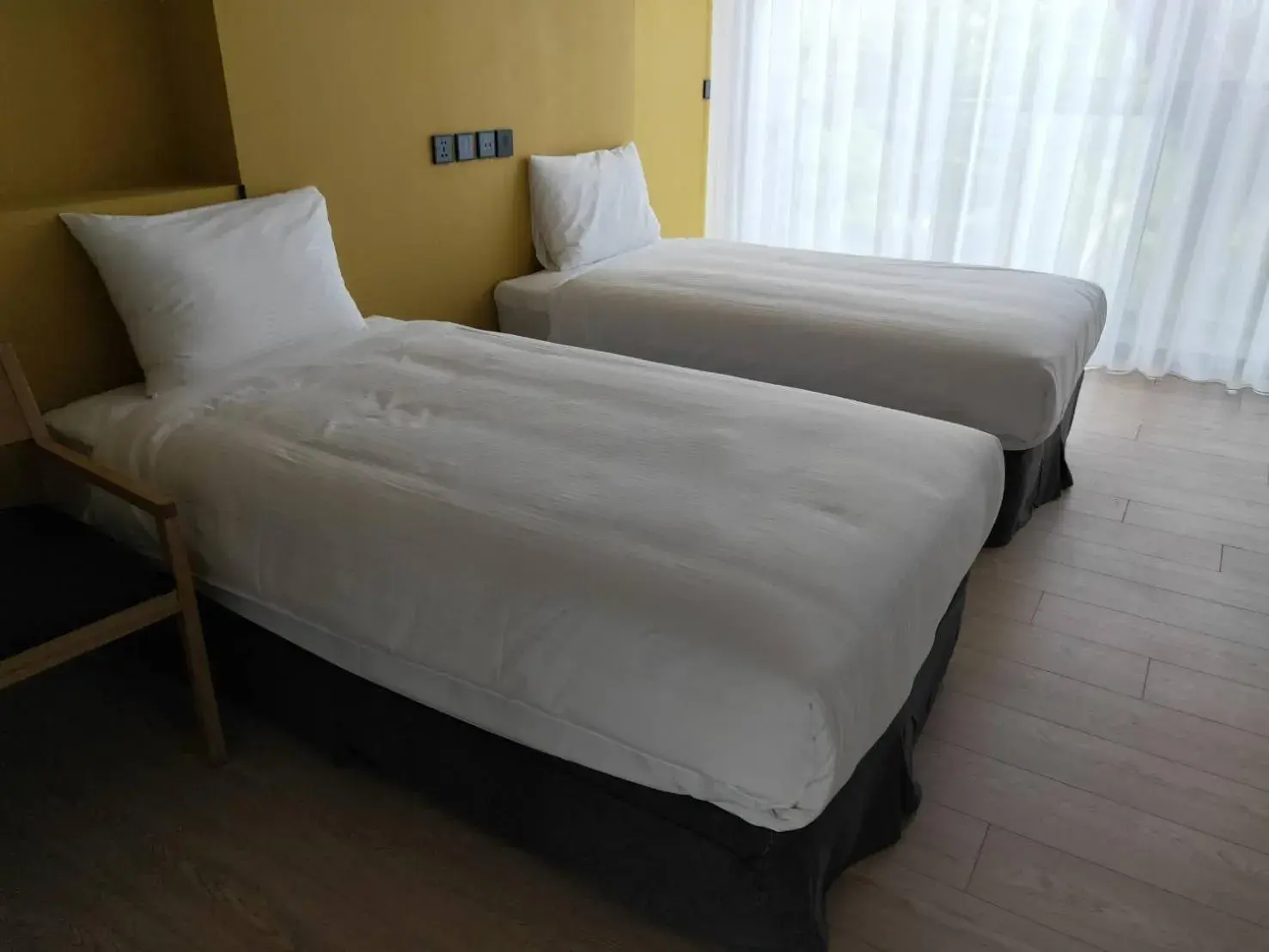 Bed in Comin' Place Bed in Comin' Place