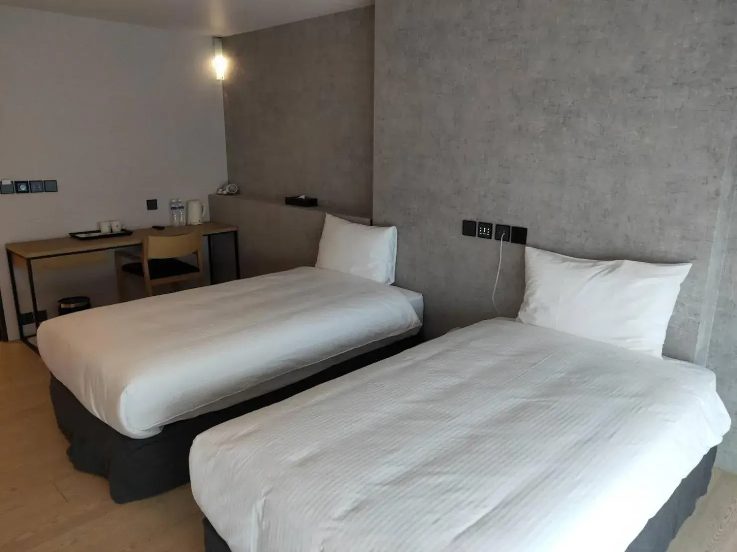 Bed in Comin' Place Bed in Comin' Place