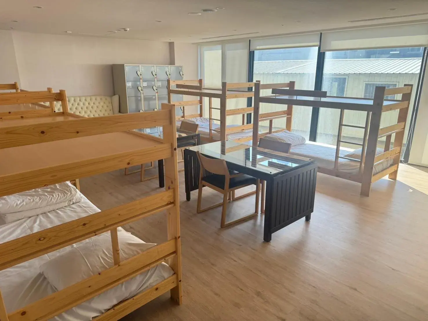 Bed in Comin' Place Bed in Comin' Place