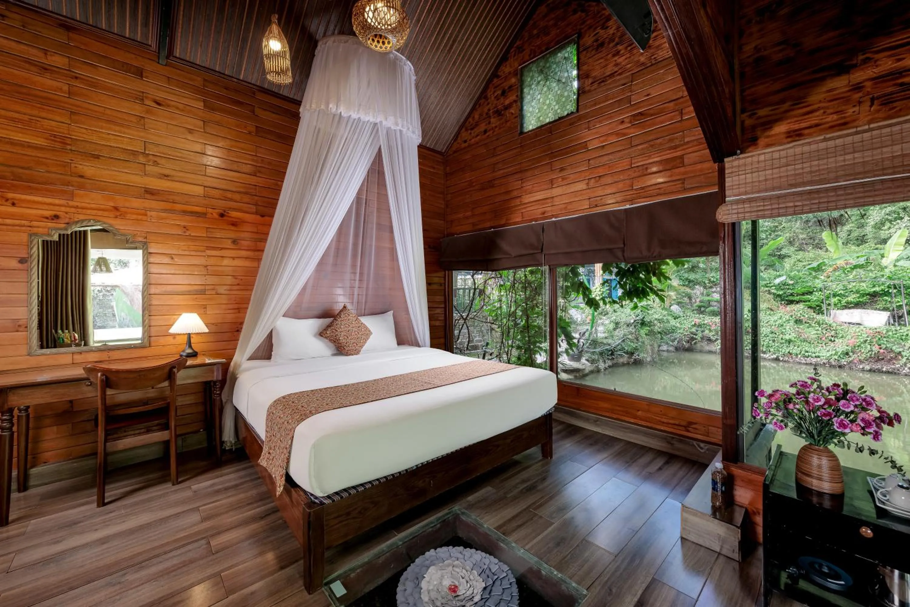 Bed in Tam Coc Lion Kings Hotel & Resort Ninh Binh