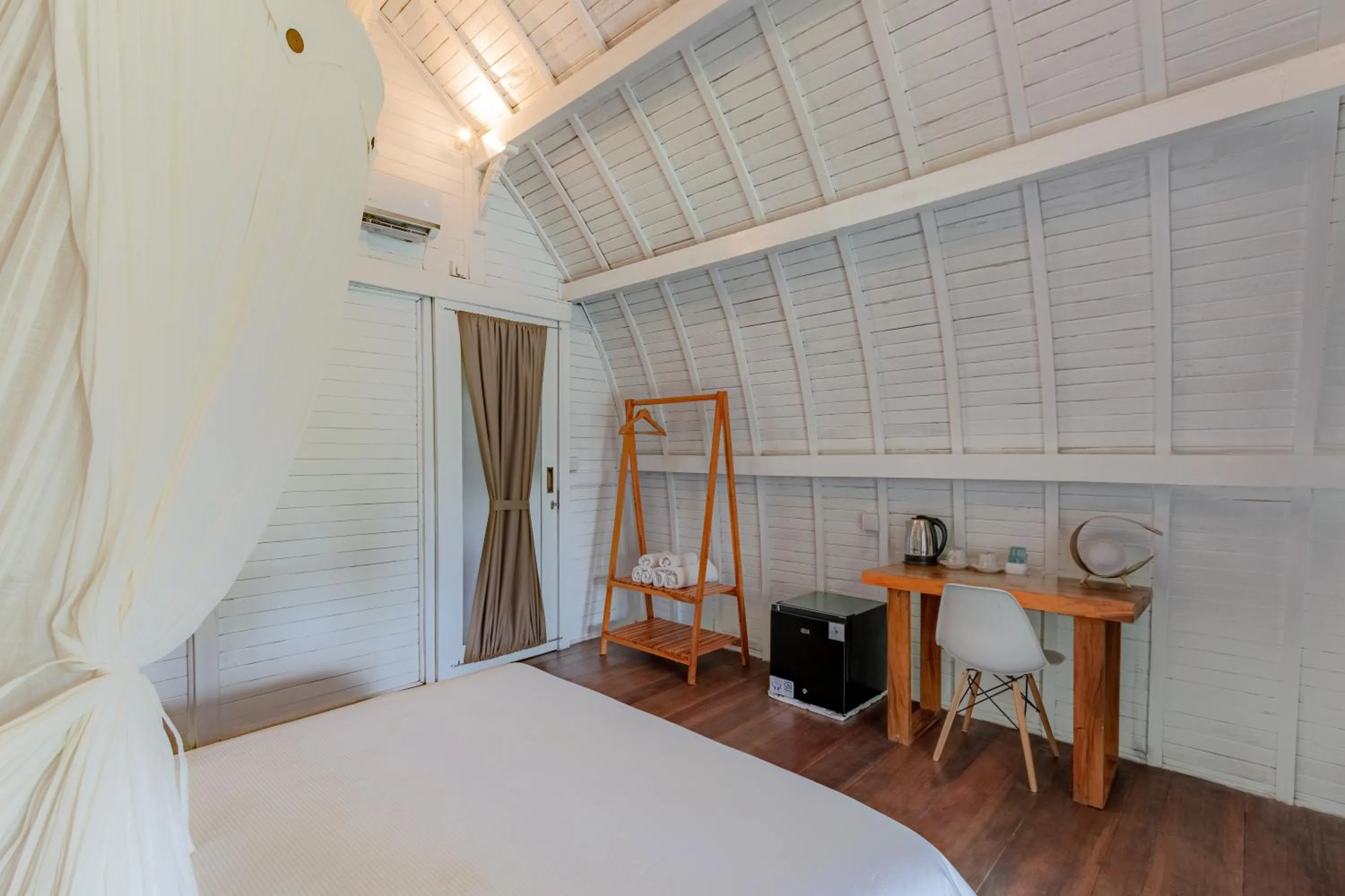 Bedroom, Bed in Elysium Bingin