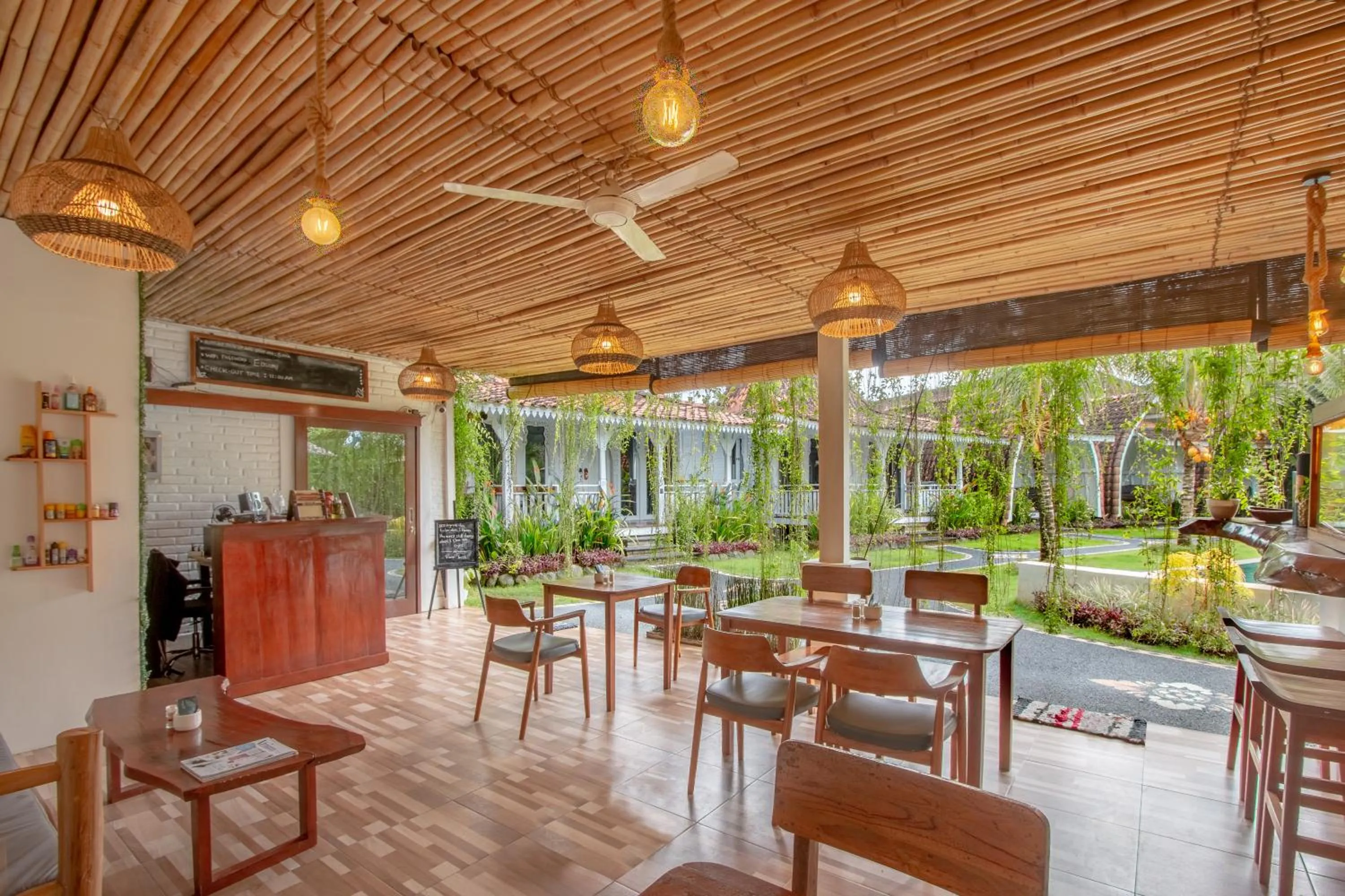 Restaurant/places to eat in Elysium Bingin