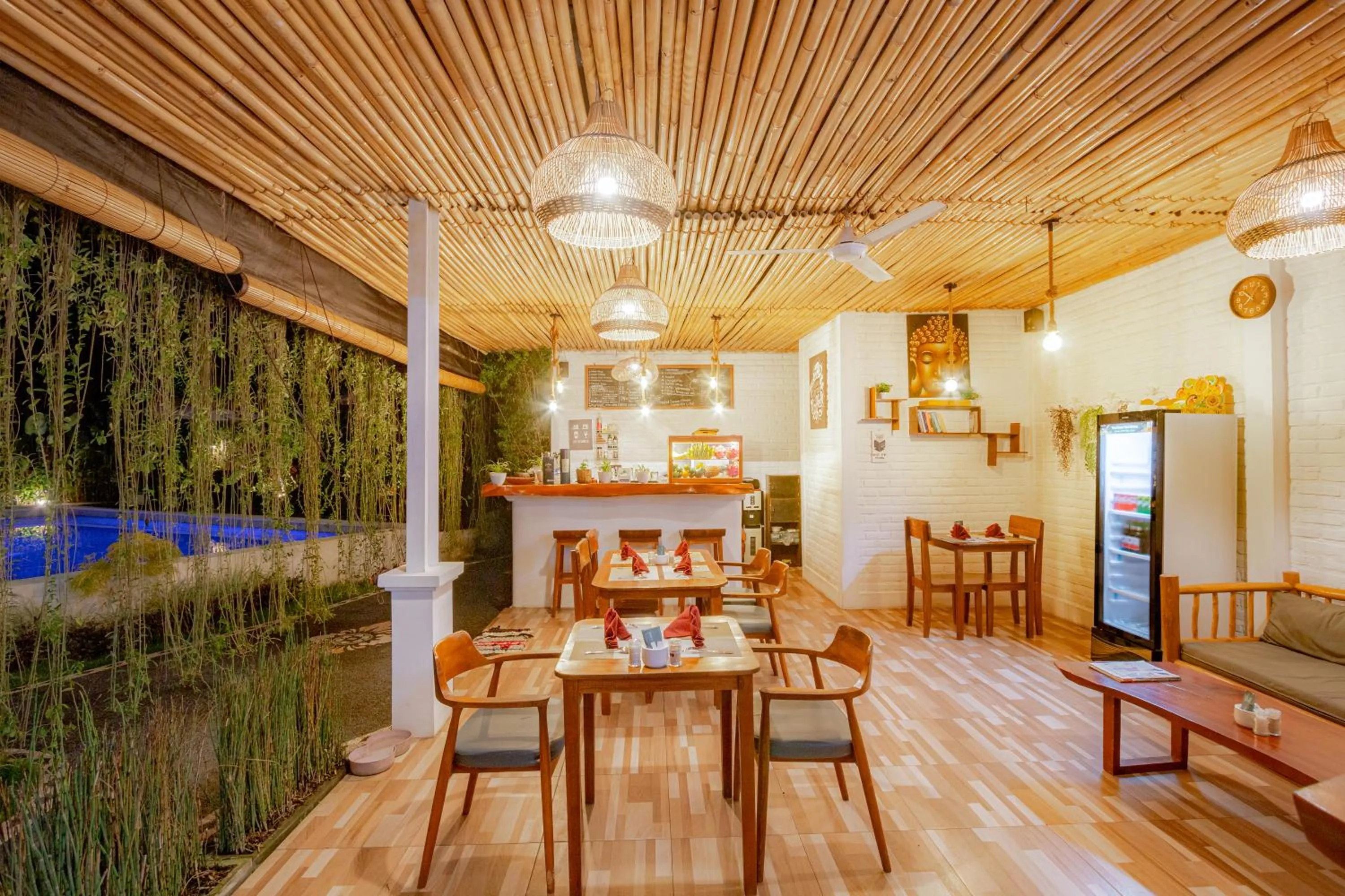 Restaurant/places to eat in Elysium Bingin
