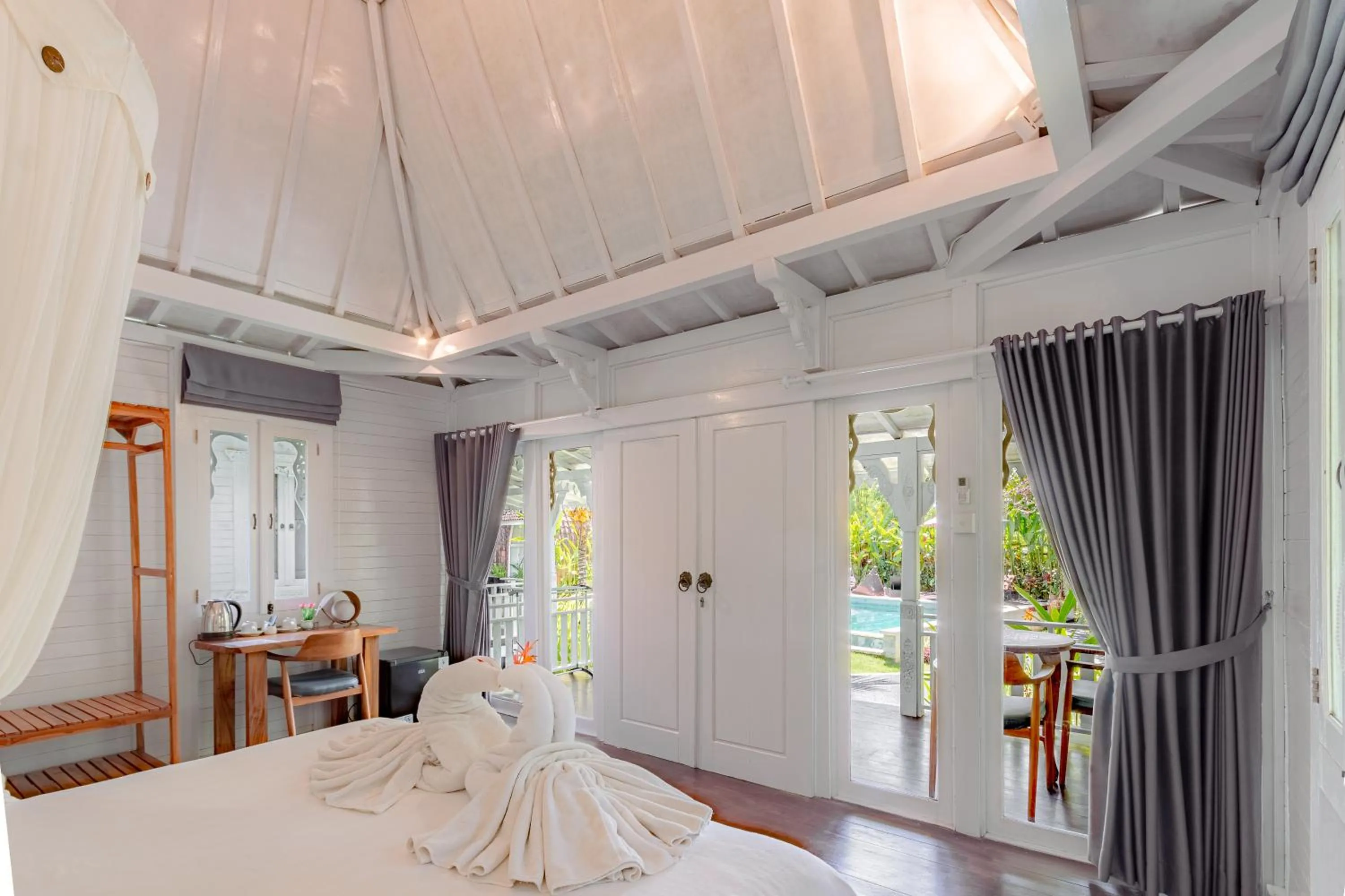 Bedroom, Bed in Elysium Bingin
