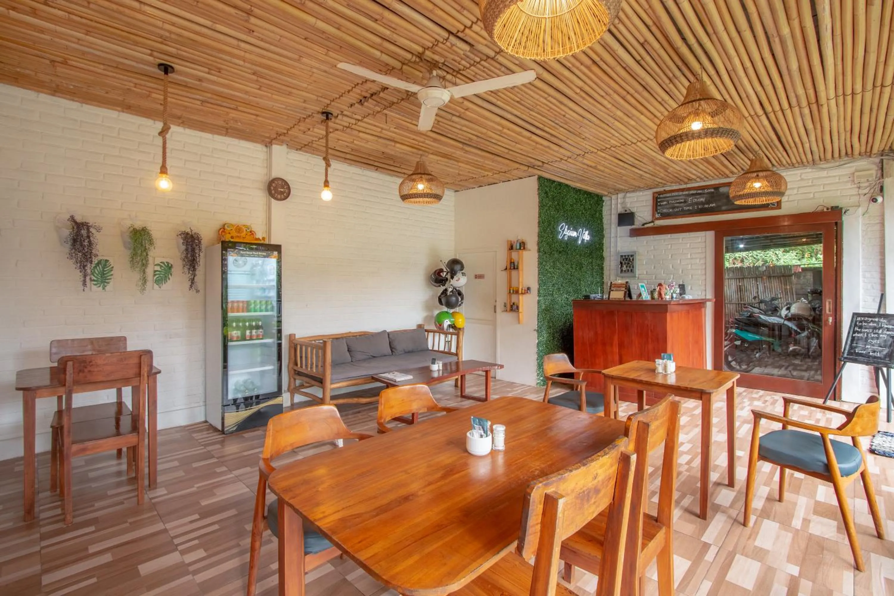 Restaurant/places to eat in Elysium Bingin