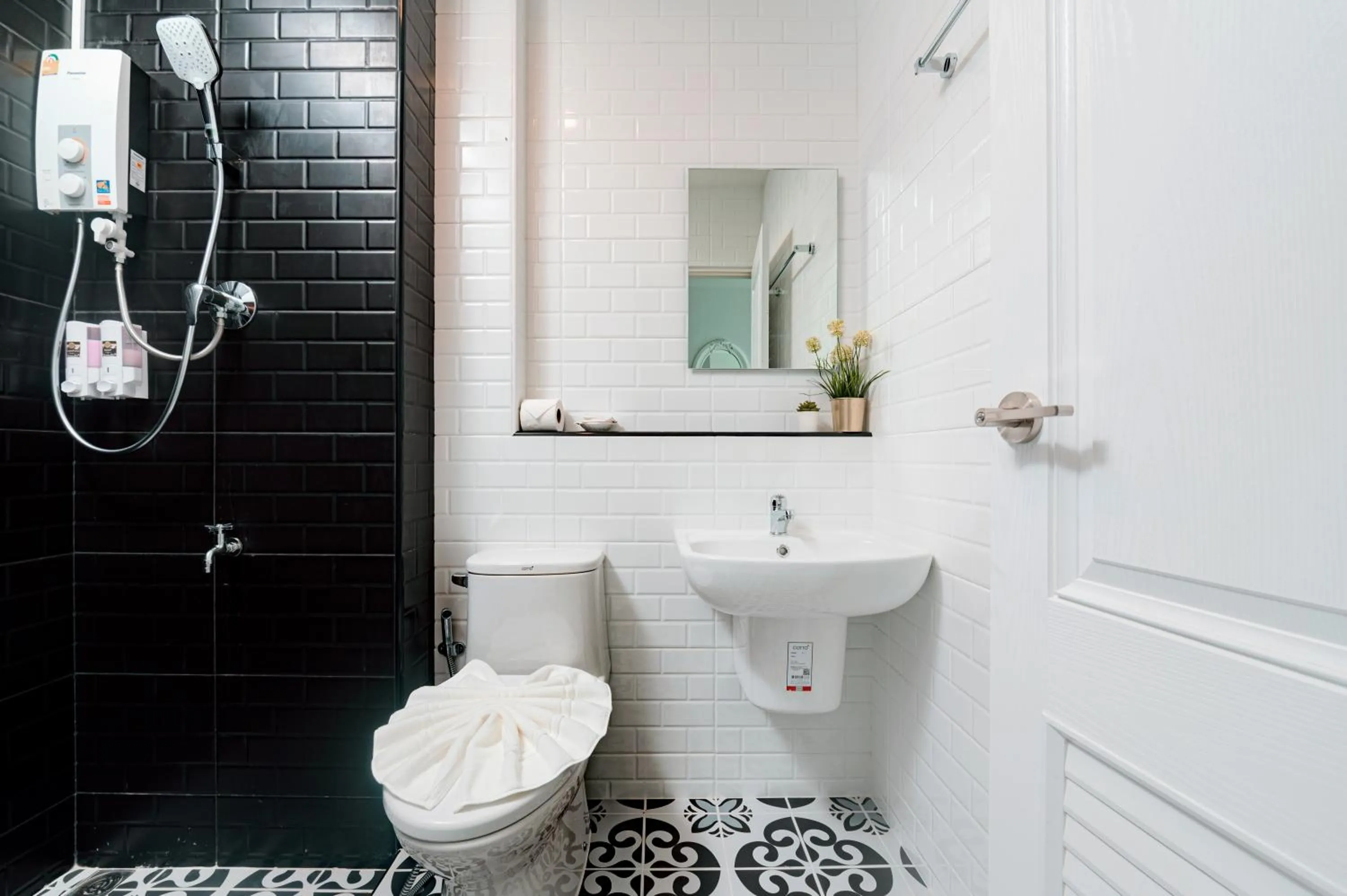 Bathroom in Chanita Hotel Chumphon