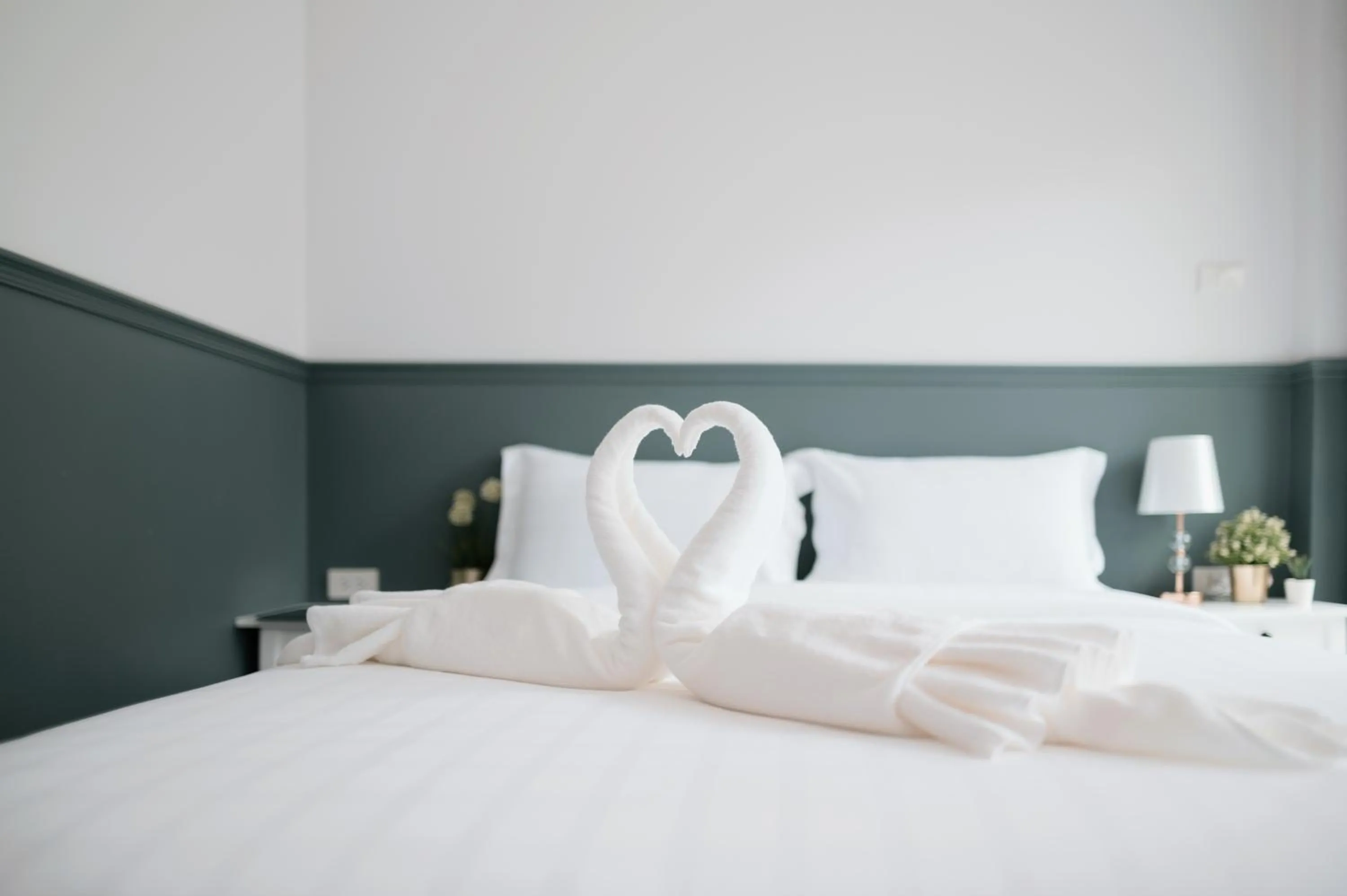 Bedroom, Bed in Chanita Hotel Chumphon