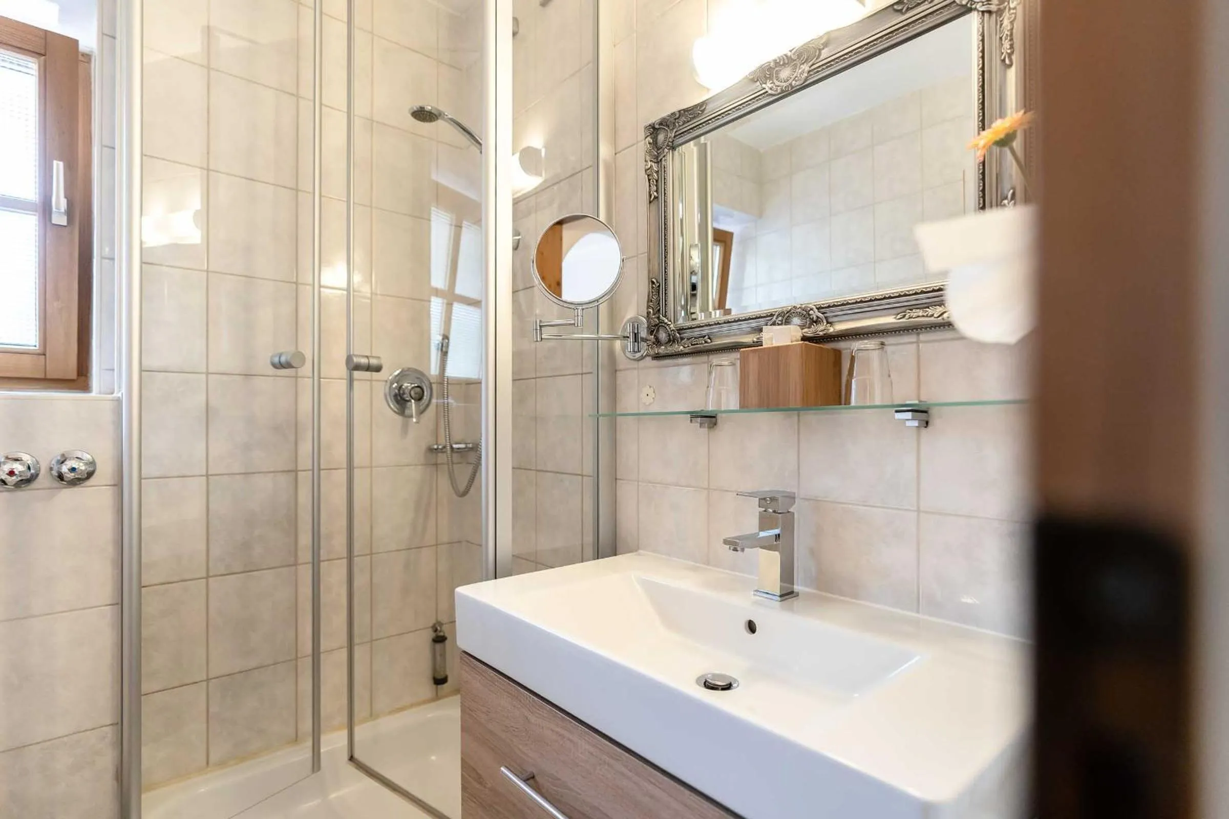 Bathroom in Hotel Blaue Gams ***S