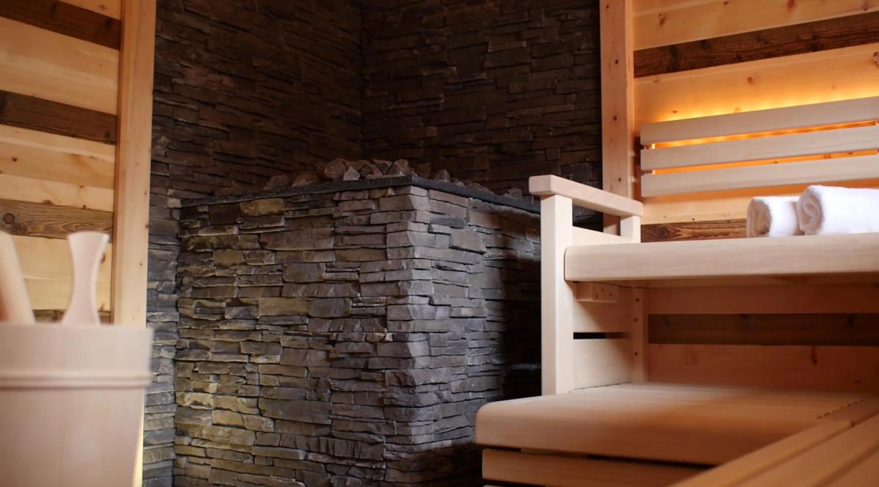 Spa and wellness centre/facilities, Bed in Hotel Blaue Gams ***S