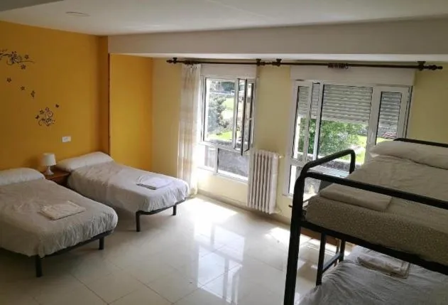 Photo of the whole room in Albergue Internacional de Llanes