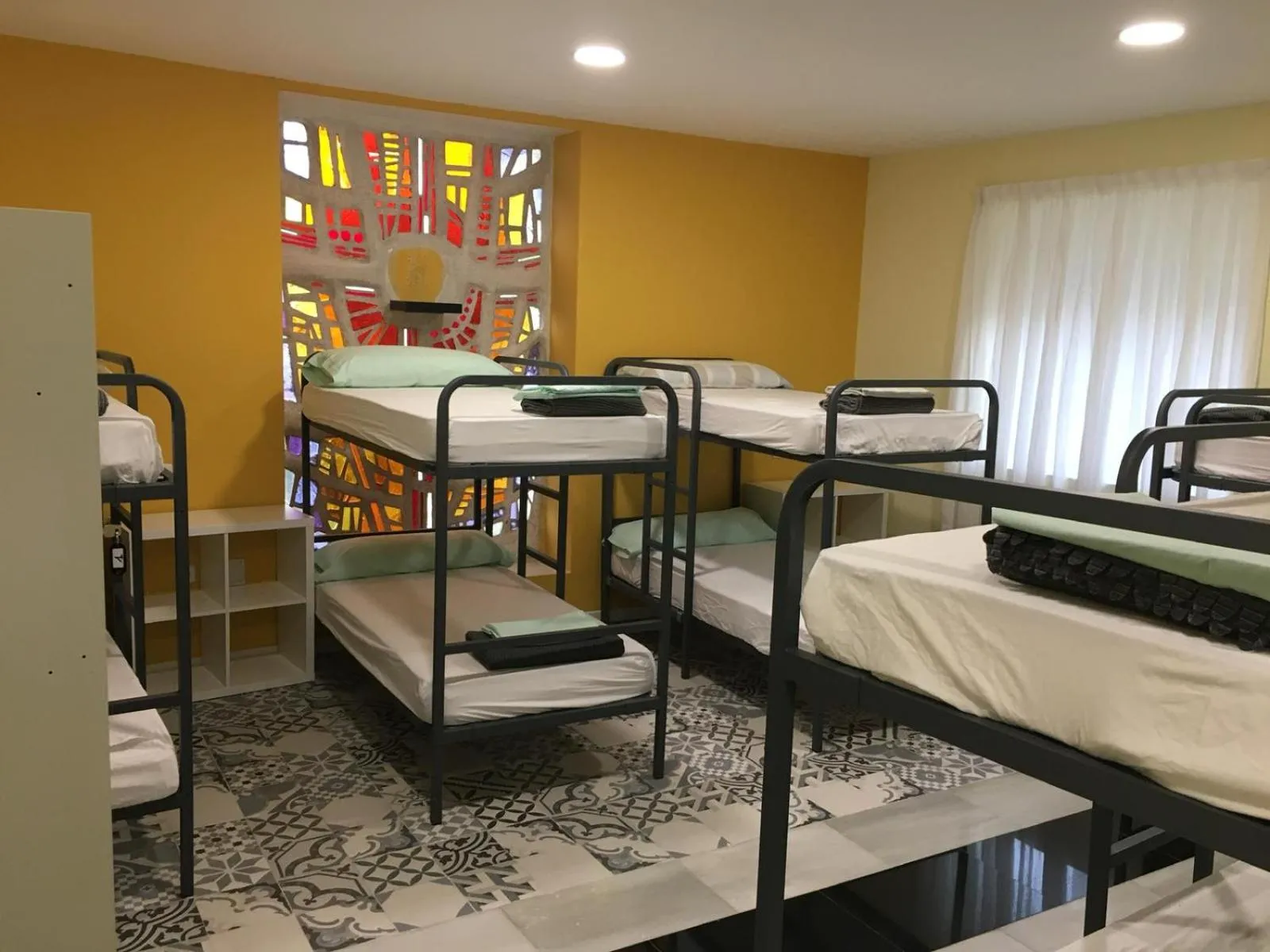 Photo of the whole room in Albergue Internacional de Llanes