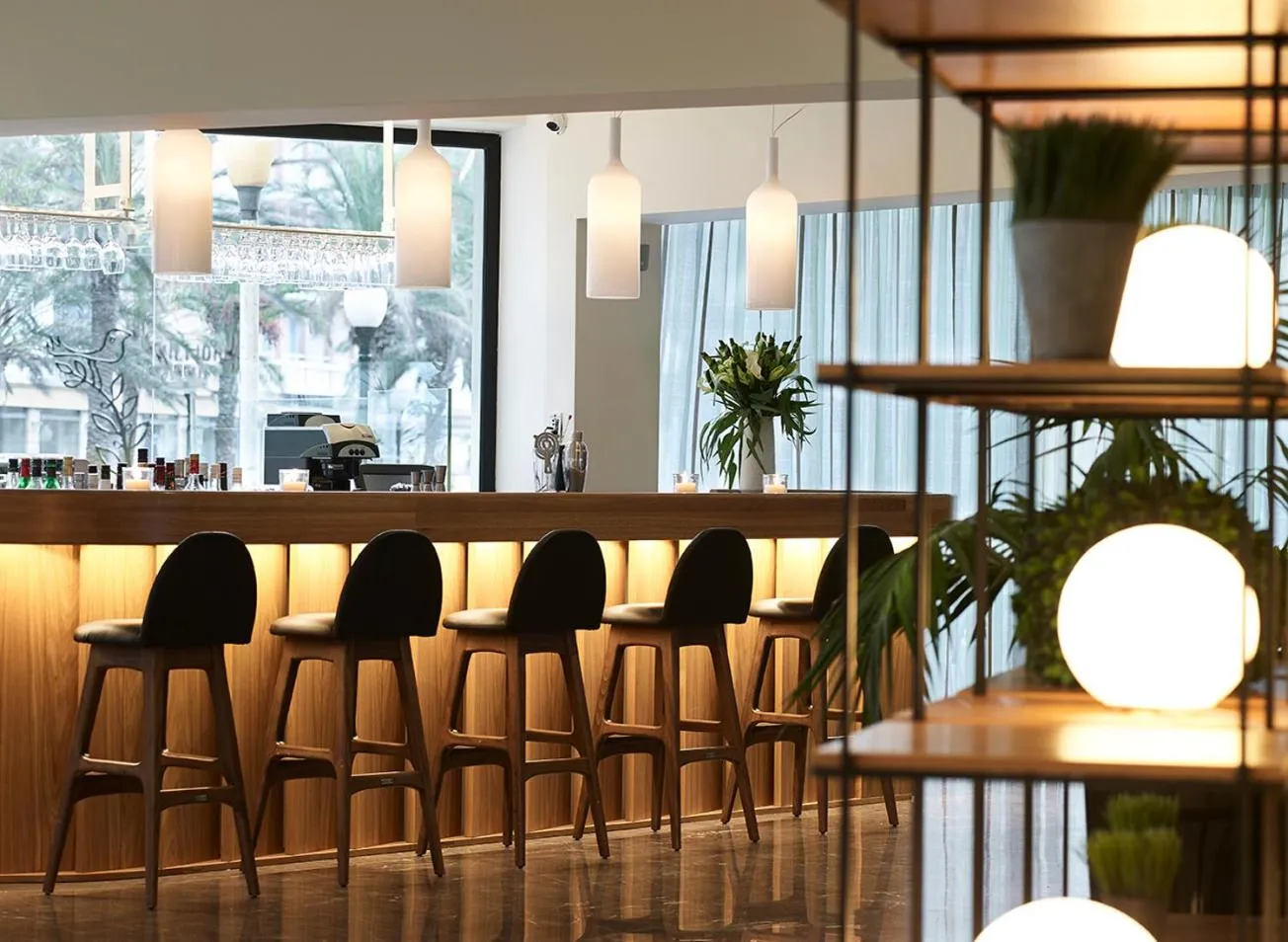 Lounge or bar in Cactus Hotel