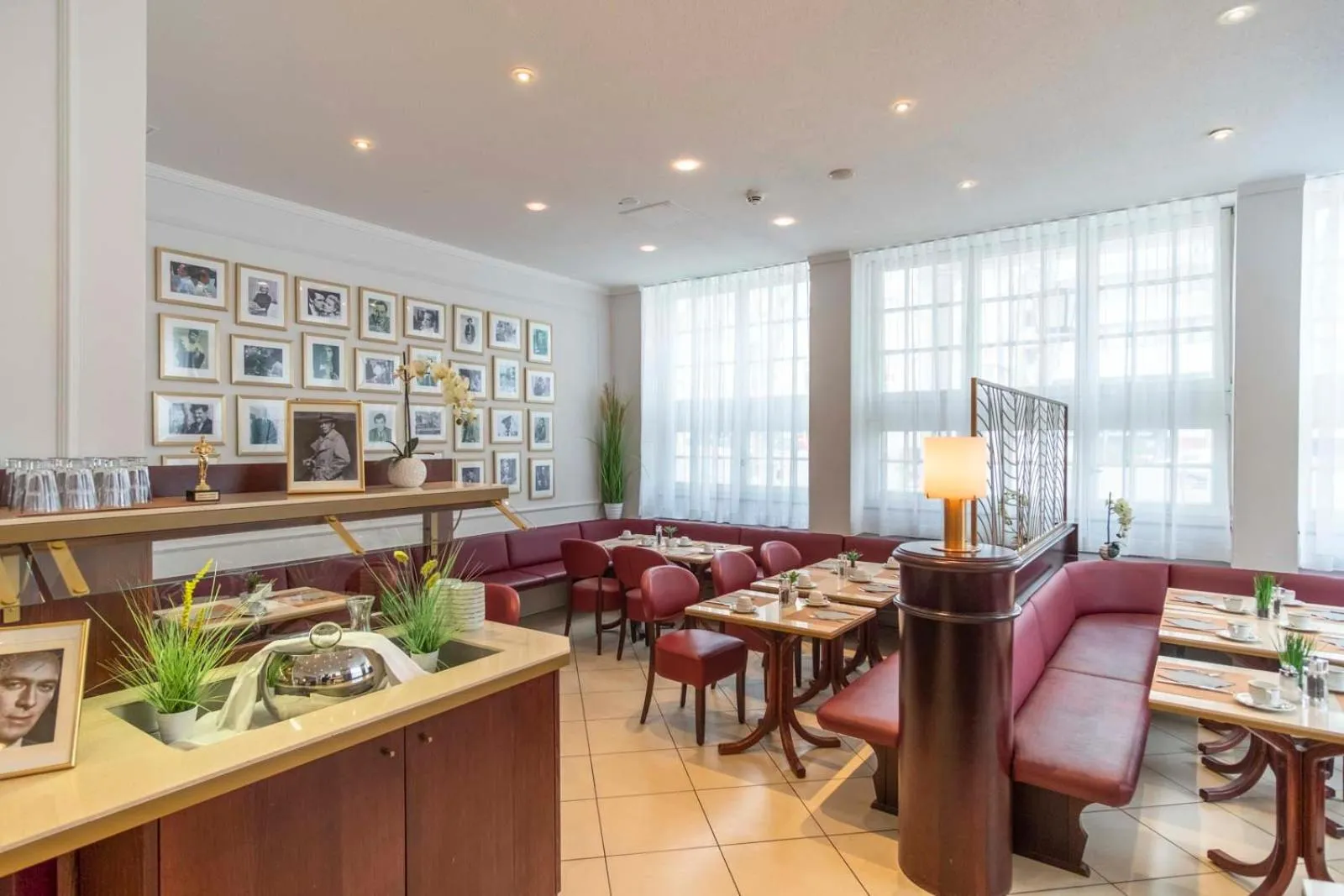 Breakfast in Star-Apart Hansa Hotel