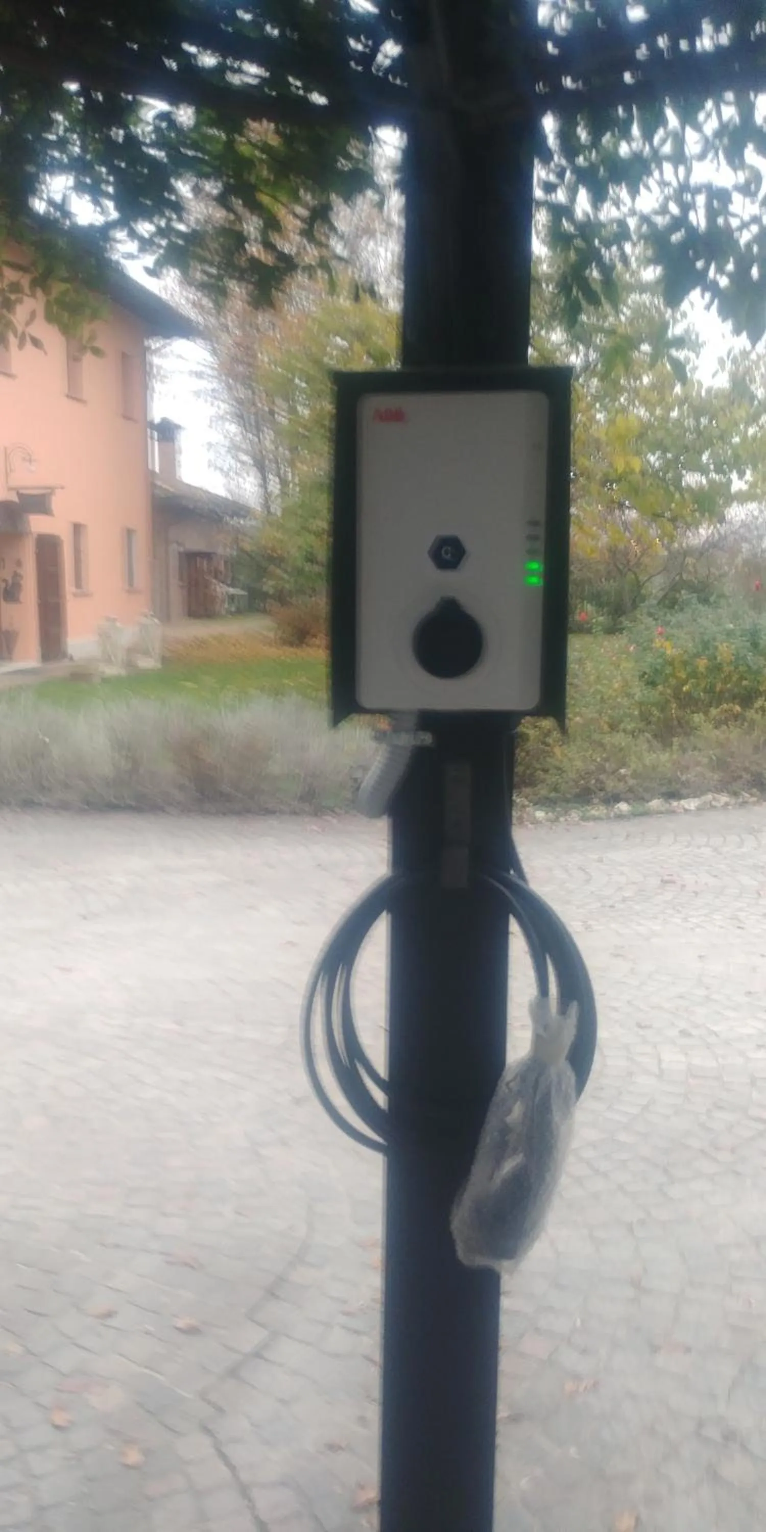 Parking in Casa Flosa Room & Breakfast