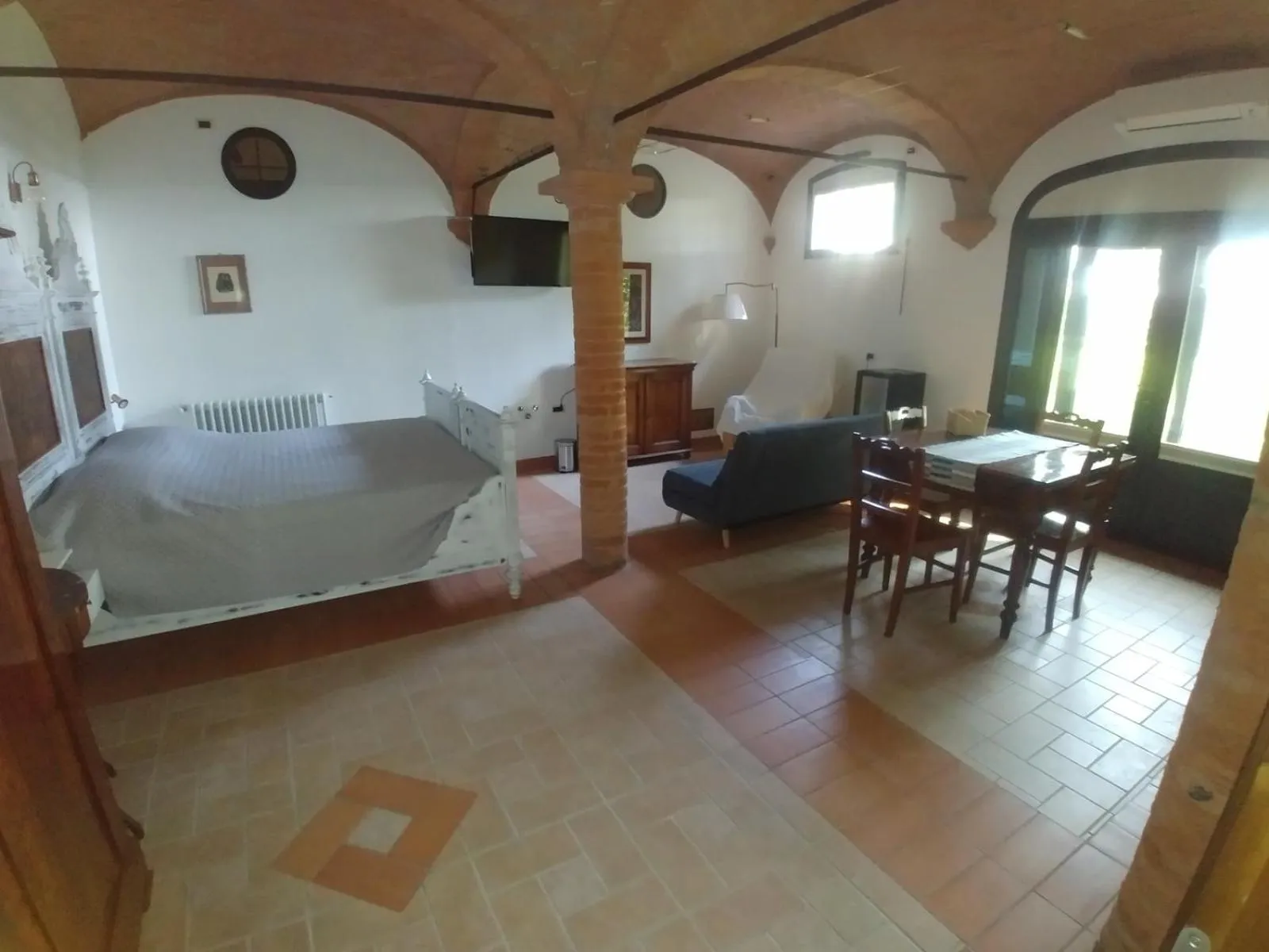 Bed in Casa Flosa Room & Breakfast