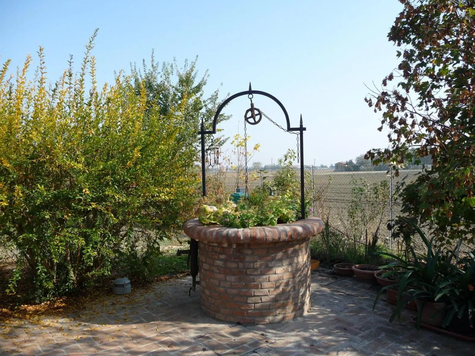 Inner courtyard view in Casa Flosa Room & Breakfast