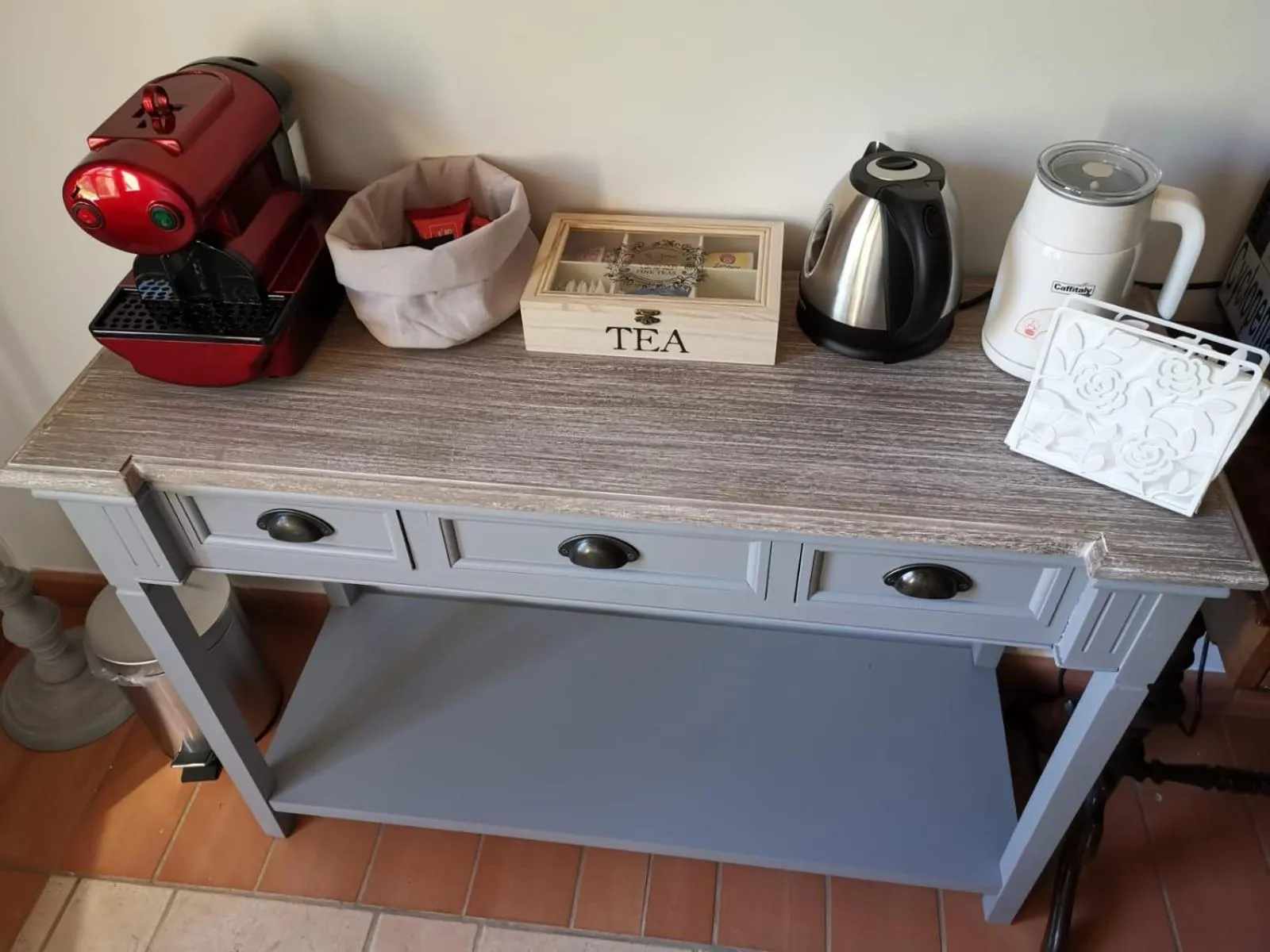 Breakfast in Casa Flosa Room & Breakfast