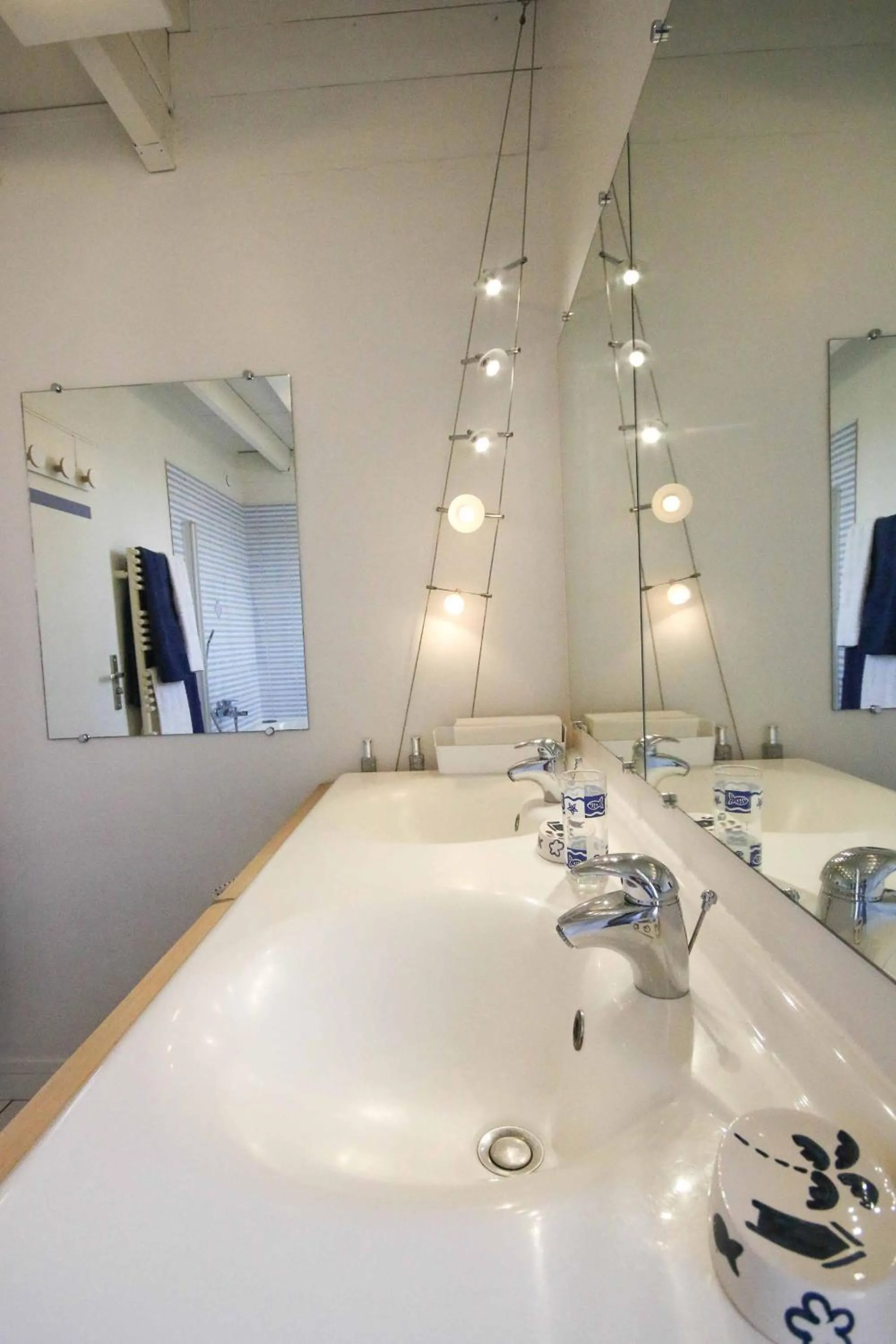 Bathroom in Les petits poissons