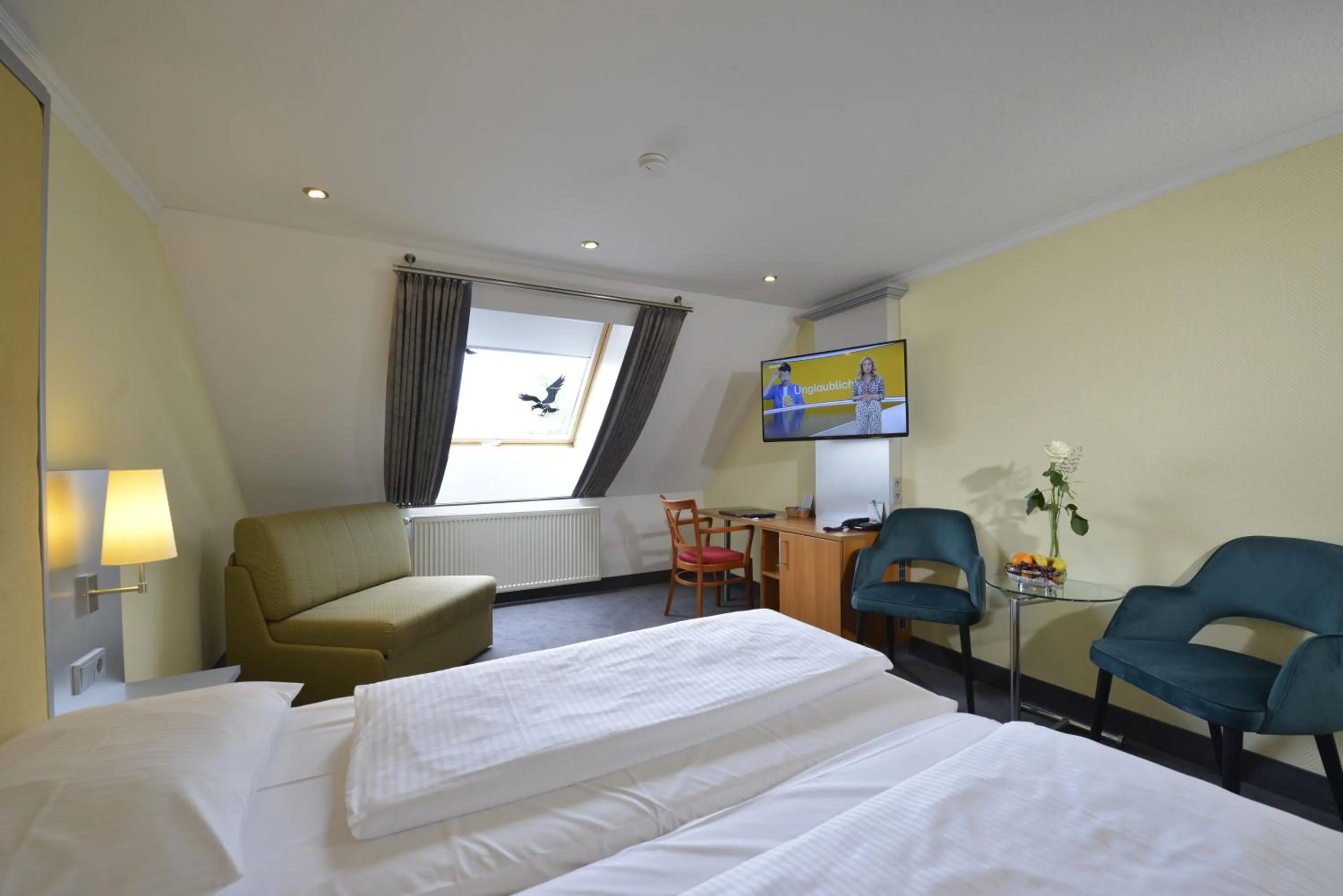 Photo of the whole room, Bed in Celler Hof