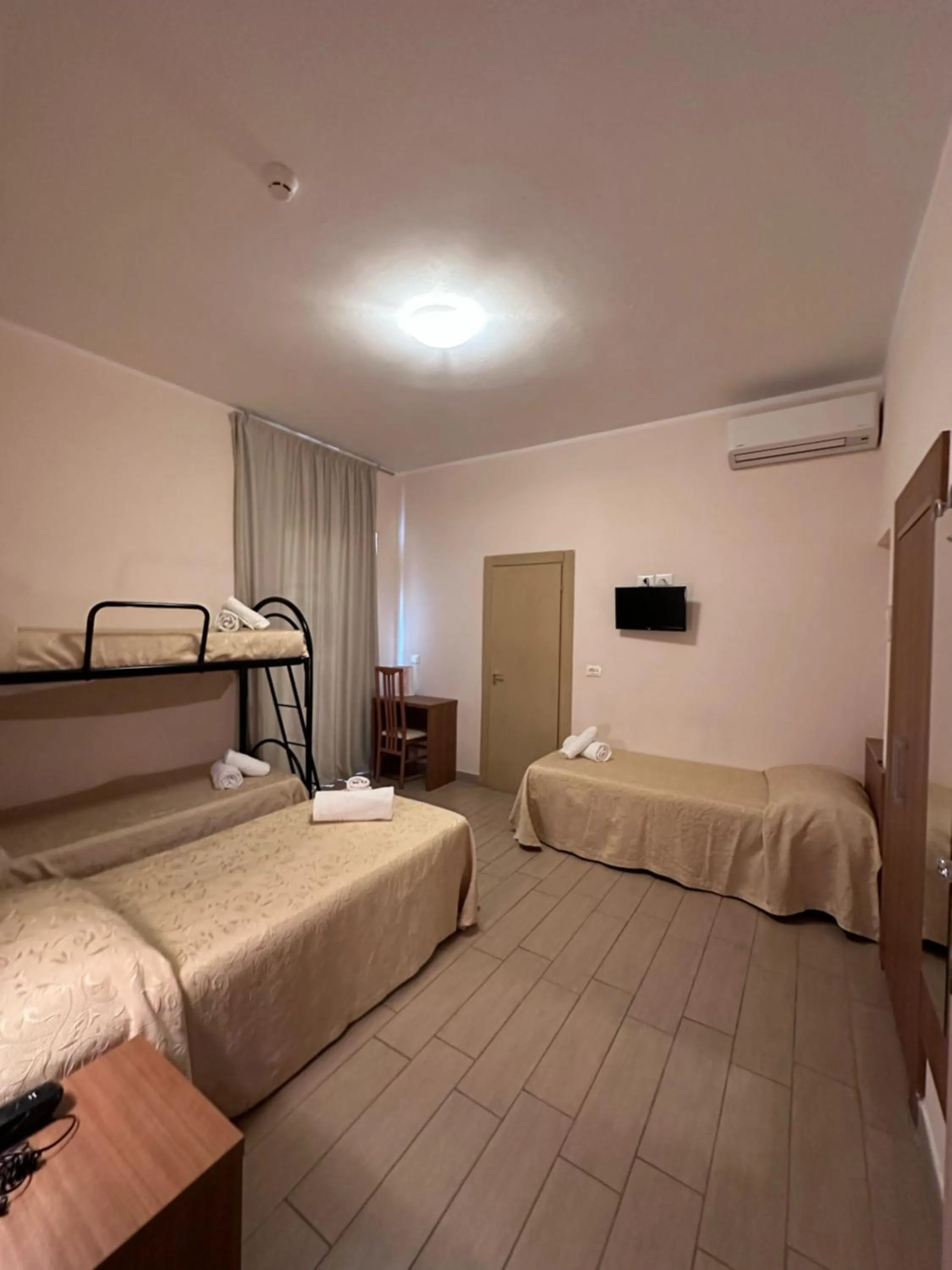 Bed in Hotel Adria Nuova