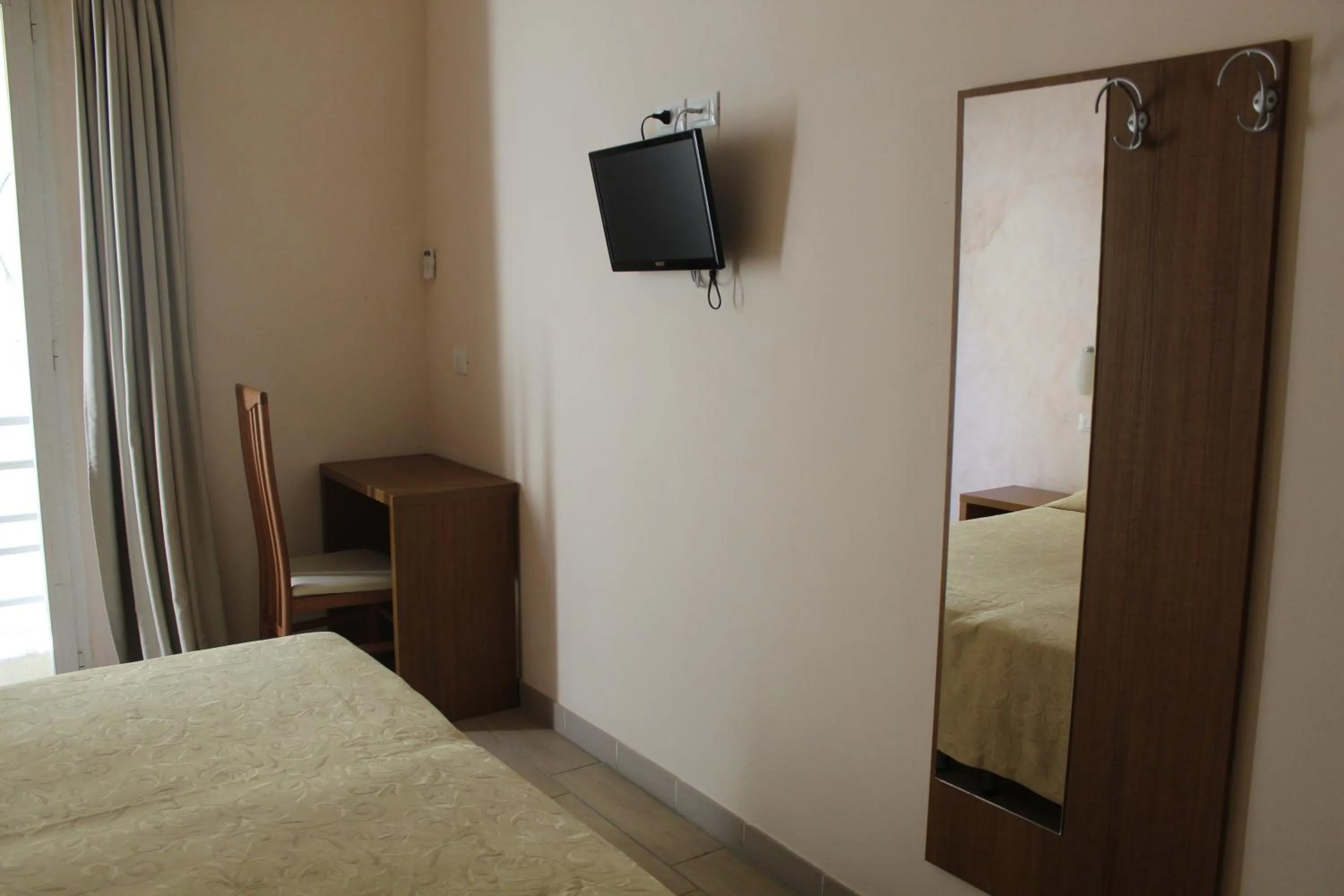 Bed in Hotel Adria Nuova