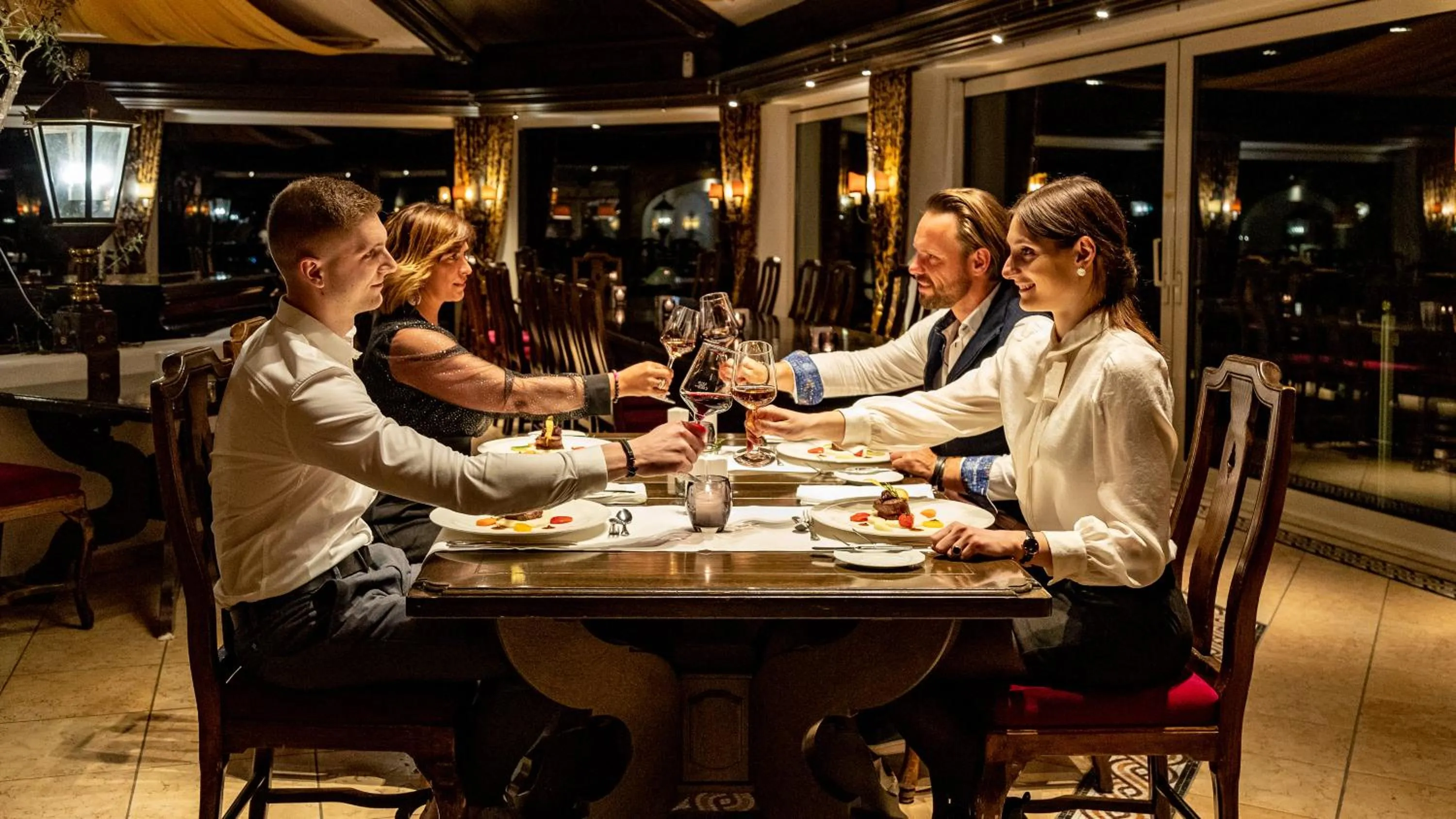 Restaurant/places to eat in Alpenhotel Oberstdorf - ein Rovell Hotel