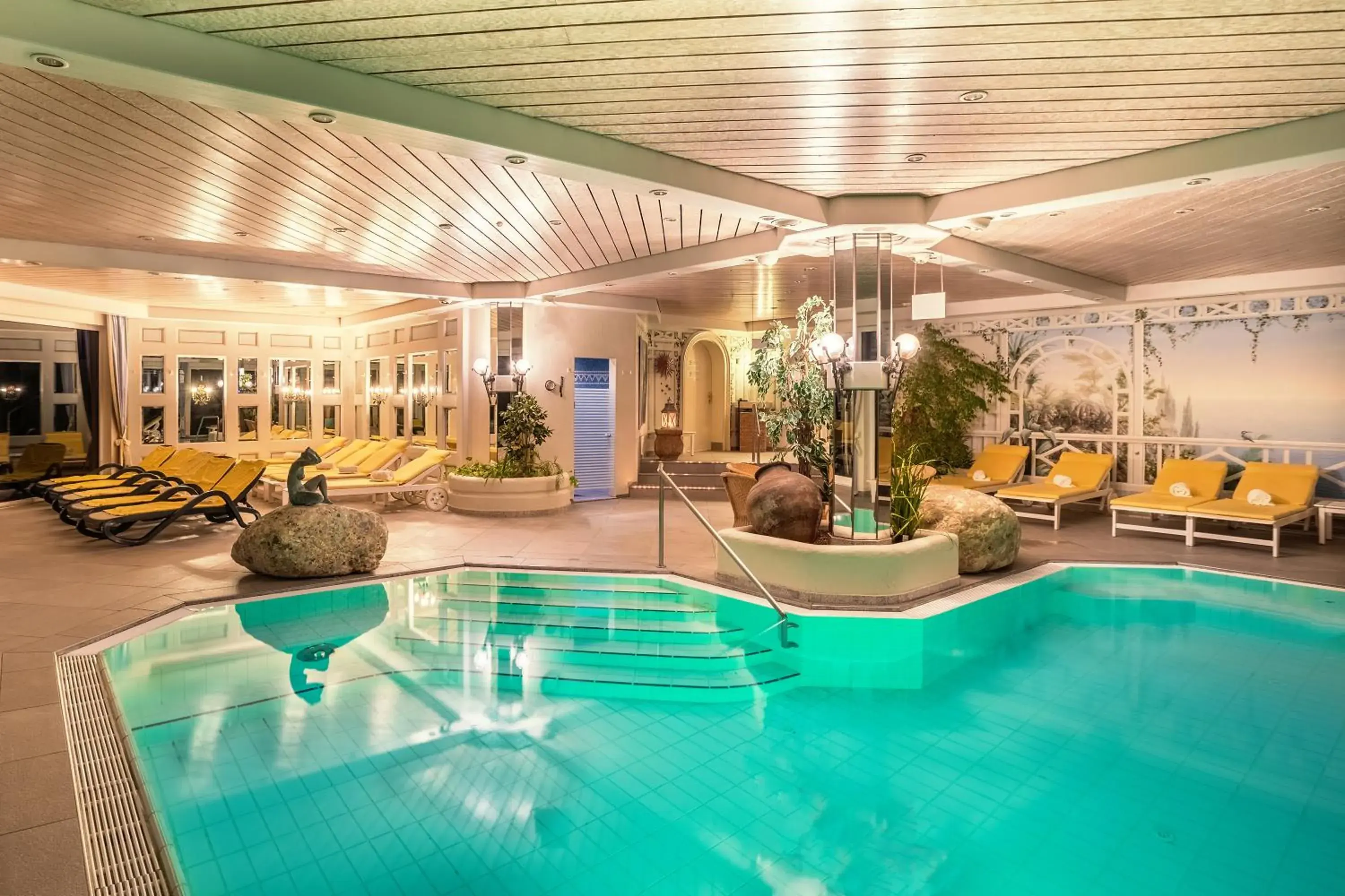Swimming Pool in Alpenhotel Oberstdorf - ein Rovell Hotel