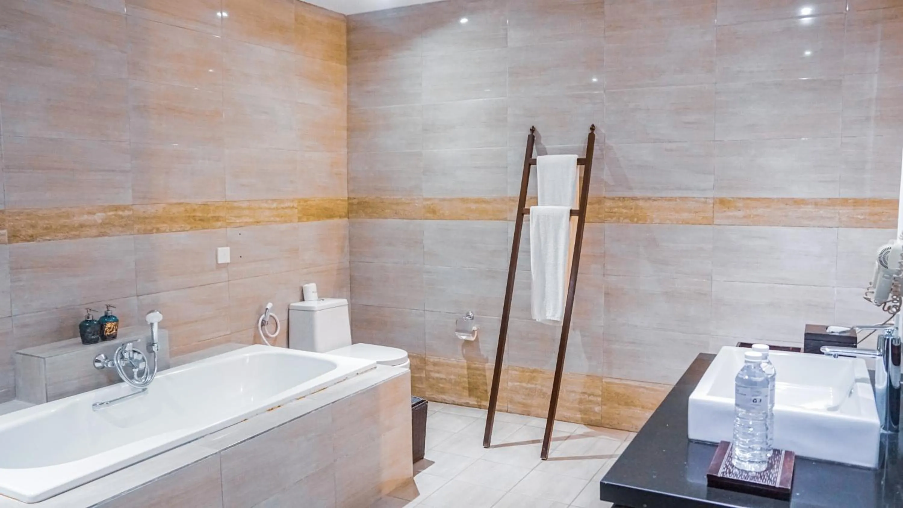 Shower in Aldeoz Grand Kancana Villas Resort Bali