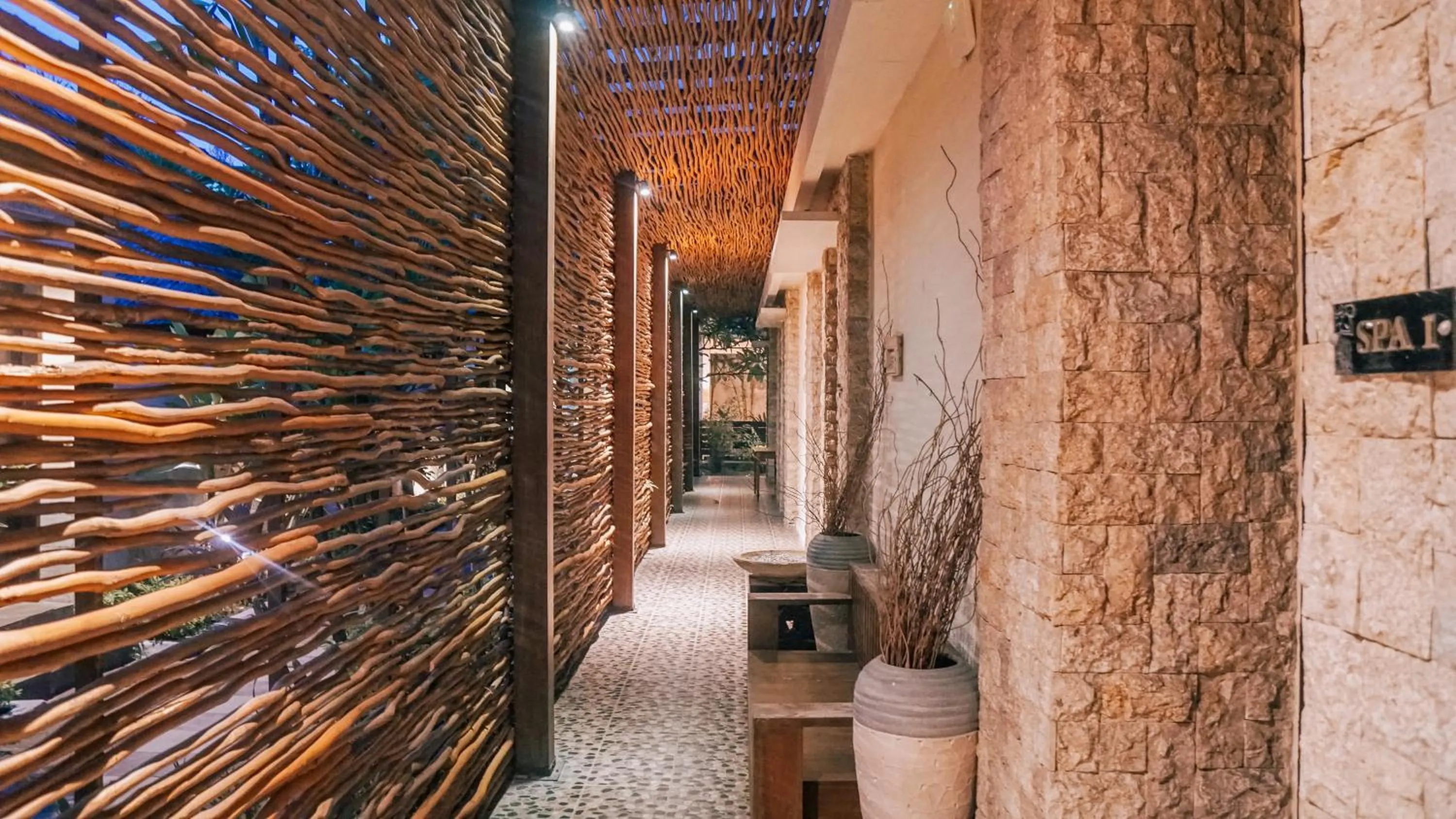 Massage in Aldeoz Grand Kancana Villas Resort Bali