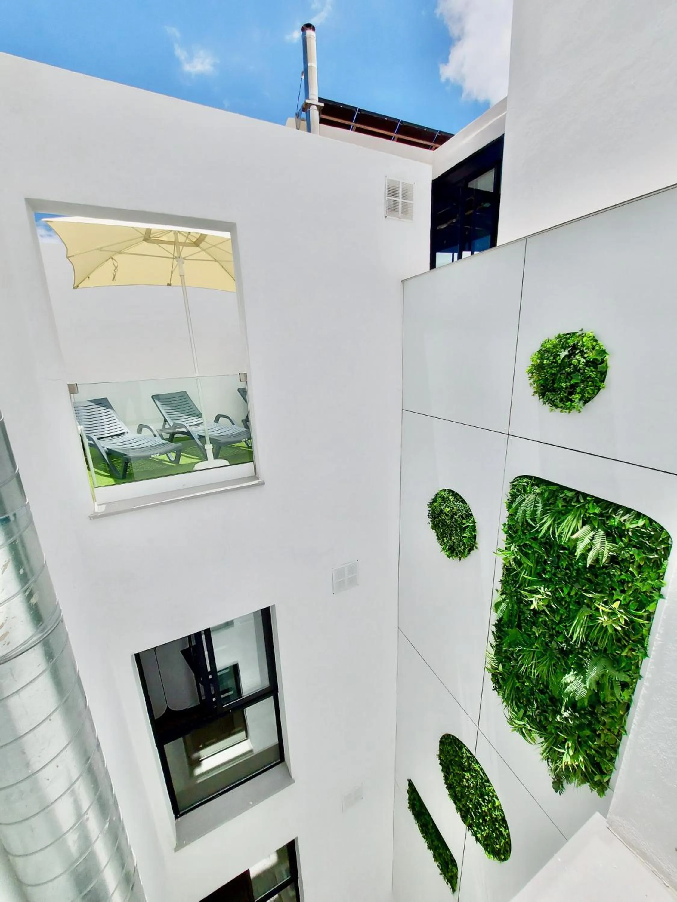 Property building in Atypicap Capsule Hostel