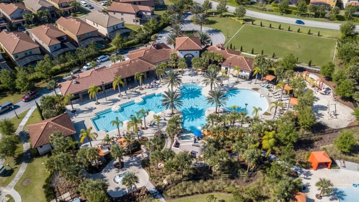 Gorgeous 5 Bd w/ Pool Close to Disney 6071