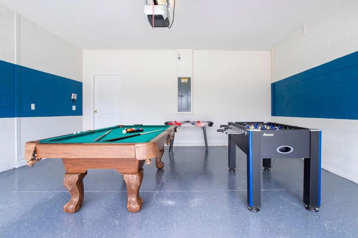 Gorgeous 5 Bd w/ Pool Close to Disney 6071