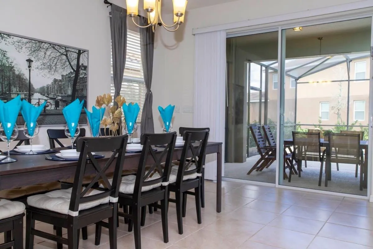 Gorgeous 5 Bd w/ Pool Close to Disney 6071