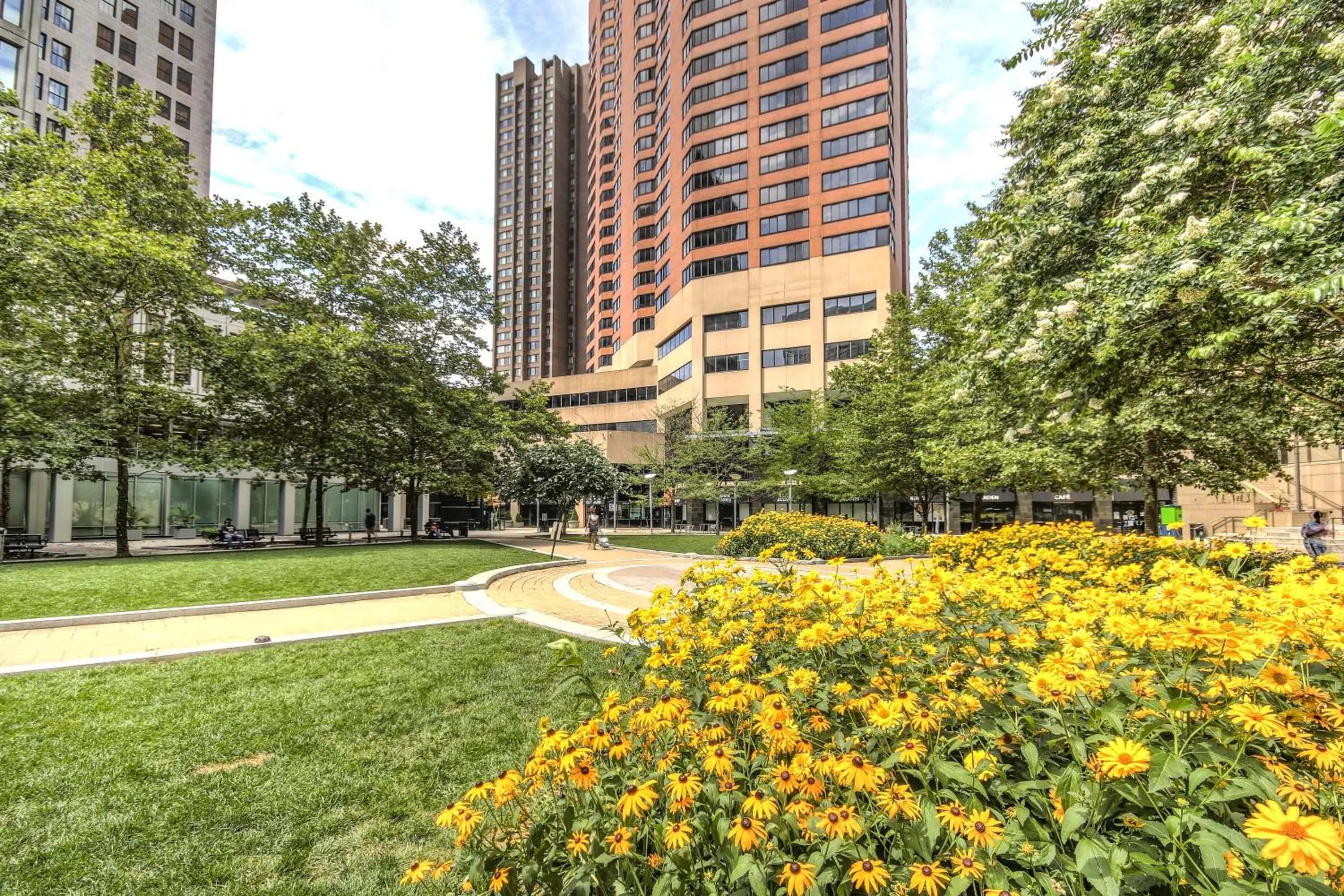 Property building in Harbor apartments Free indoor Parking