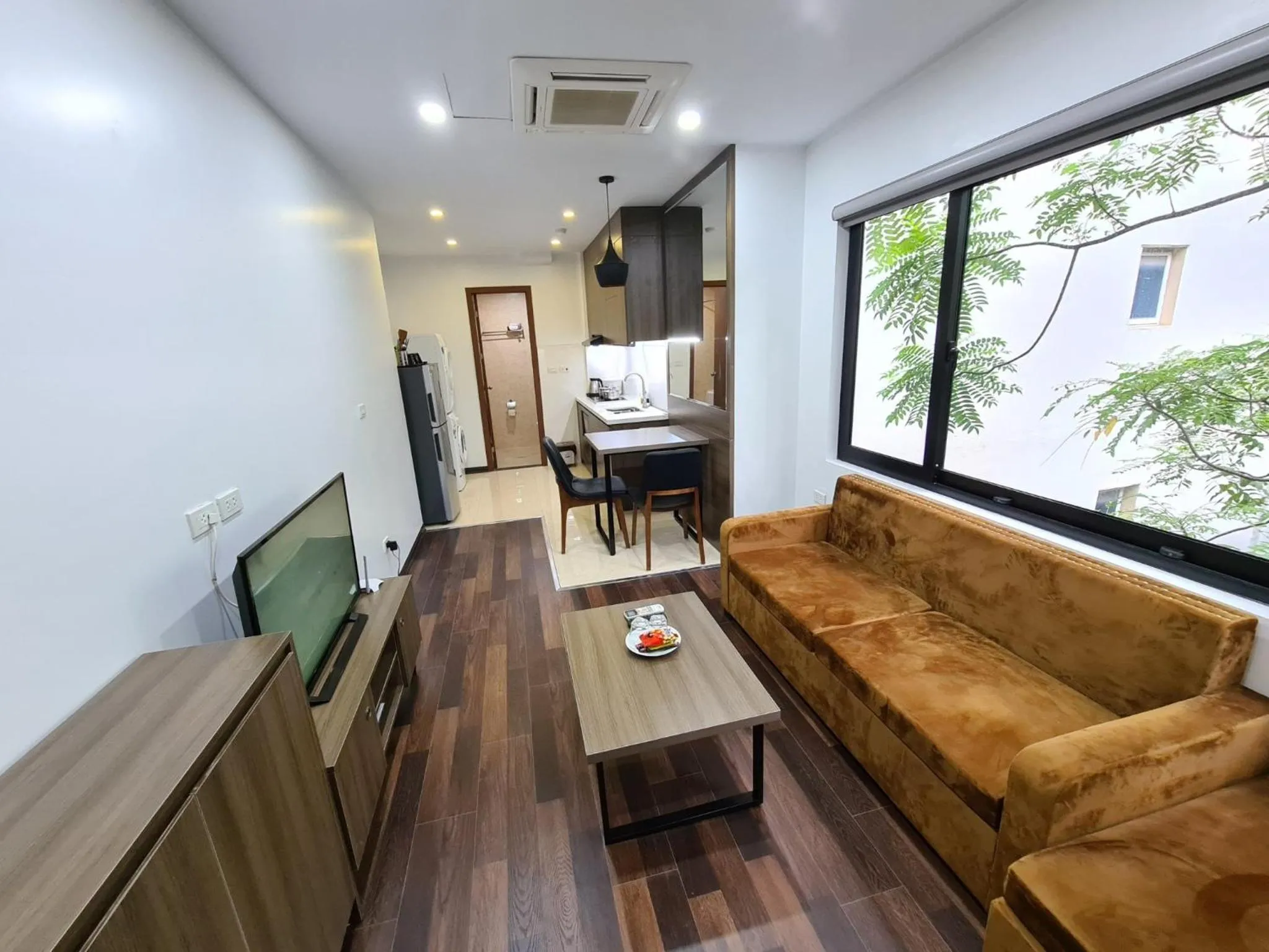 TV and multimedia in 22housing Hotel 20 Linh Lang