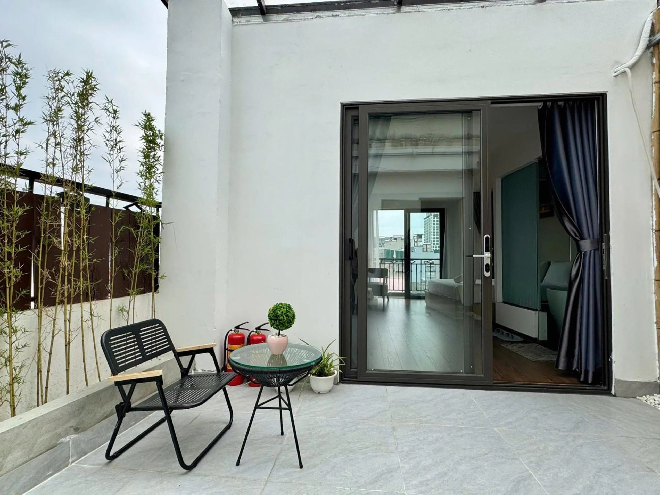 Patio in 22housing Hotel 20 Linh Lang