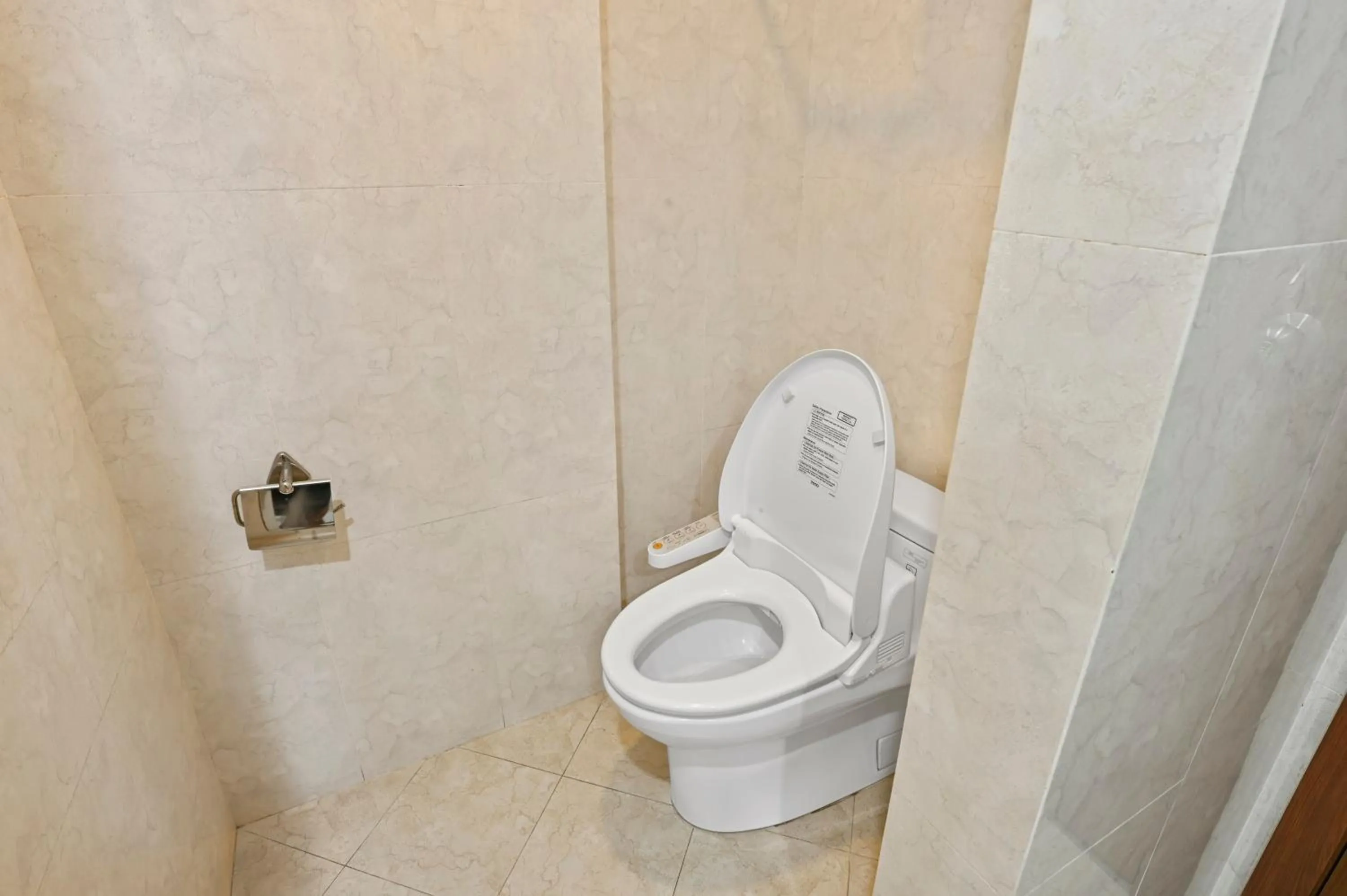 Toilet in 22housing Hotel 20 Linh Lang