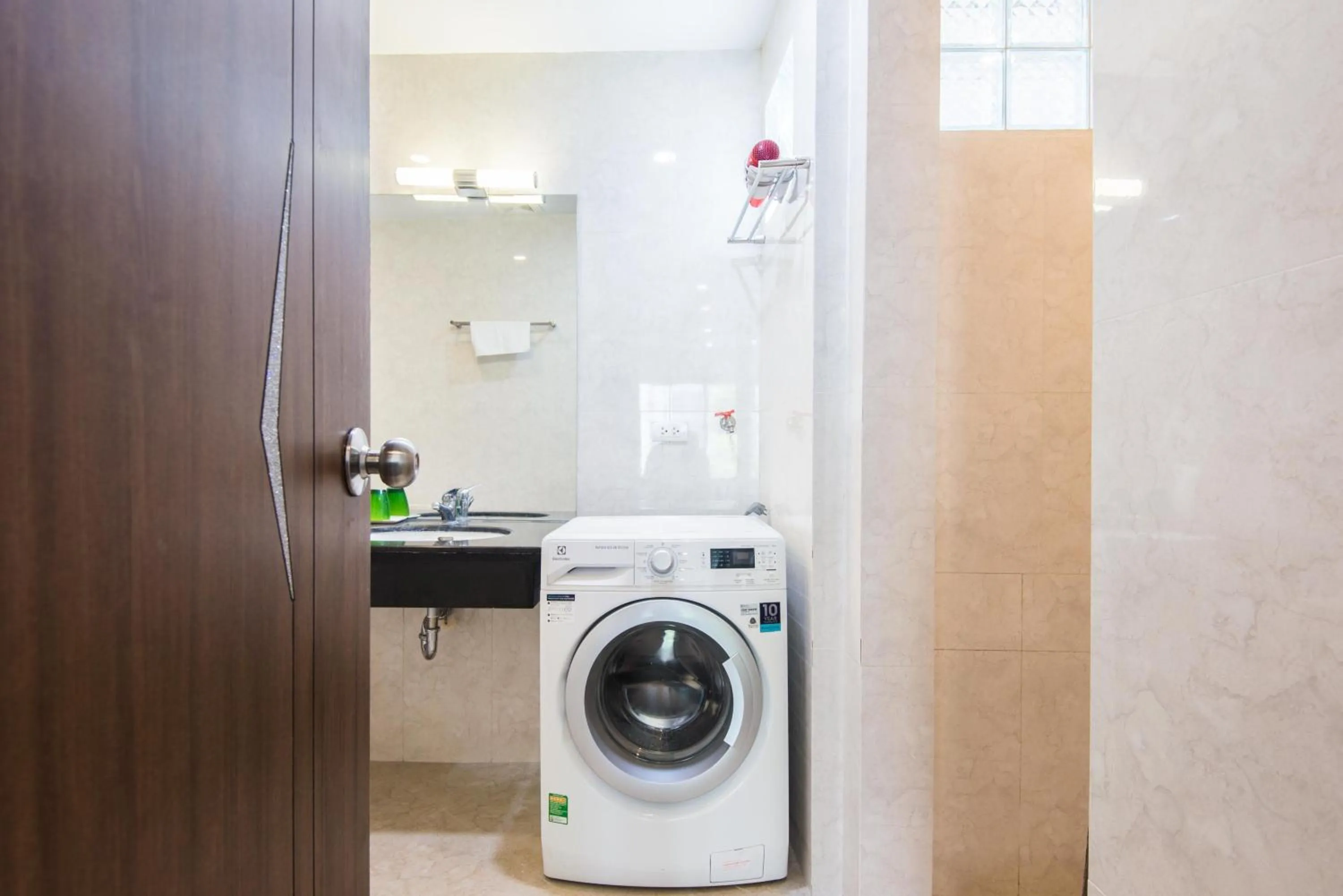 Shower in 22housing Hotel 20 Linh Lang