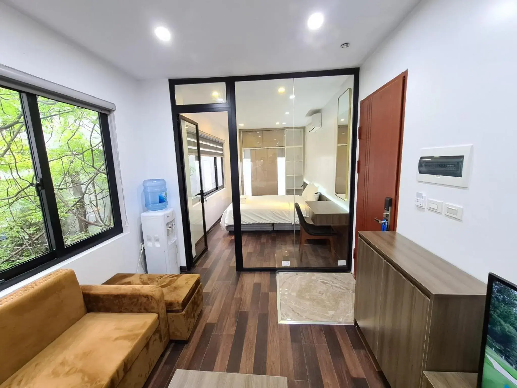 TV and multimedia, Bed in 22housing Hotel 20 Linh Lang TV and multimedia, Bed in 22housing Hotel 20 Linh Lang