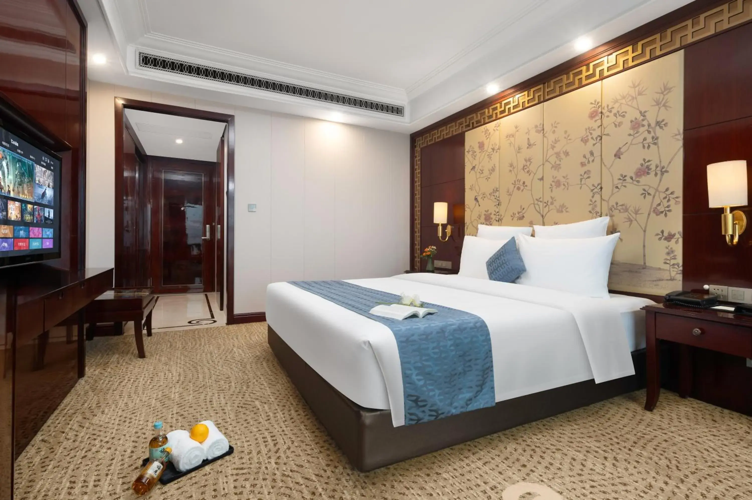 Deluxe Queen Room in Days Hotel & Suites China Town Deluxe Queen Room in Days Hotel & Suites China Town