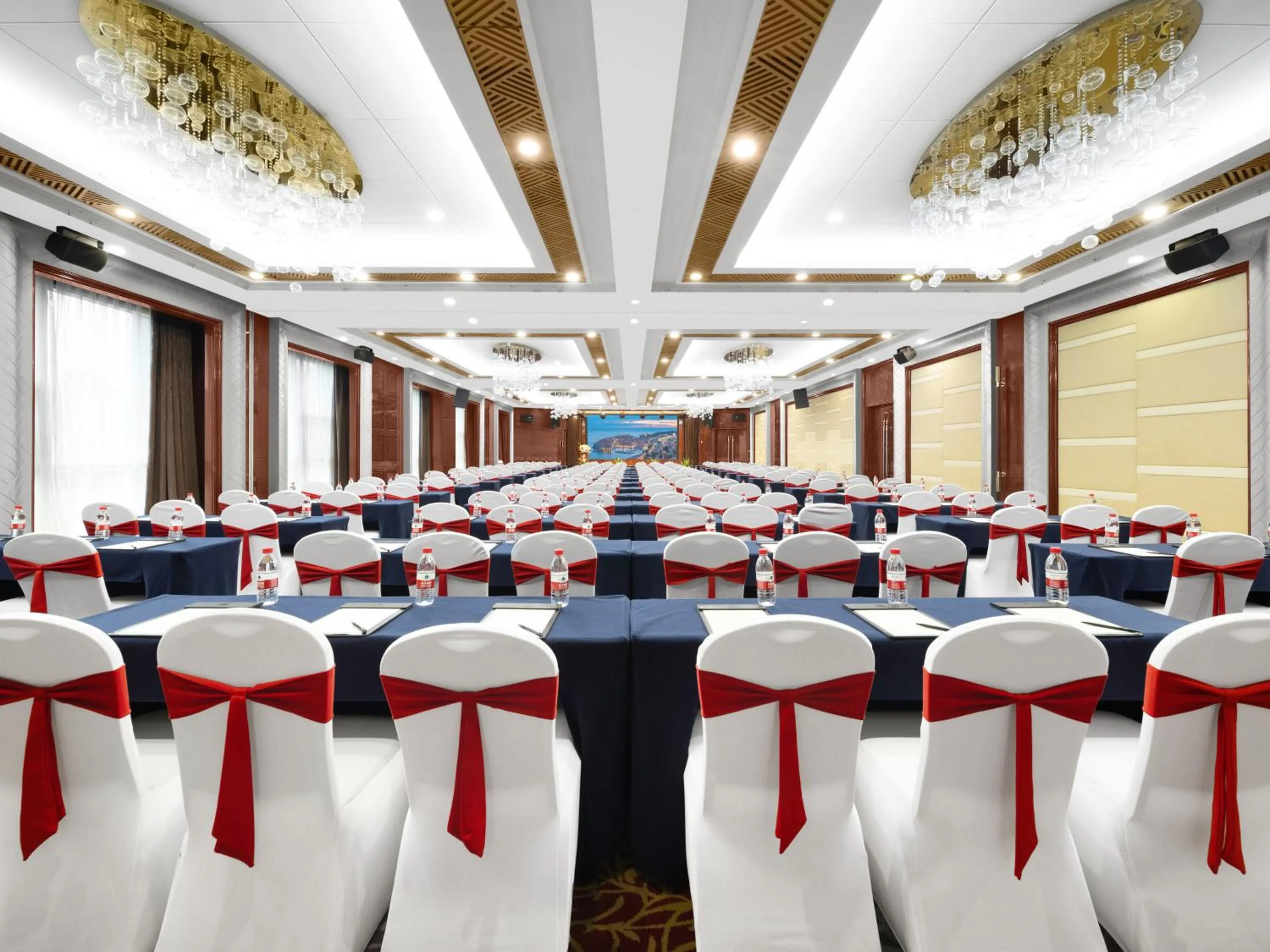 Meeting/conference room in Days Hotel & Suites China Town