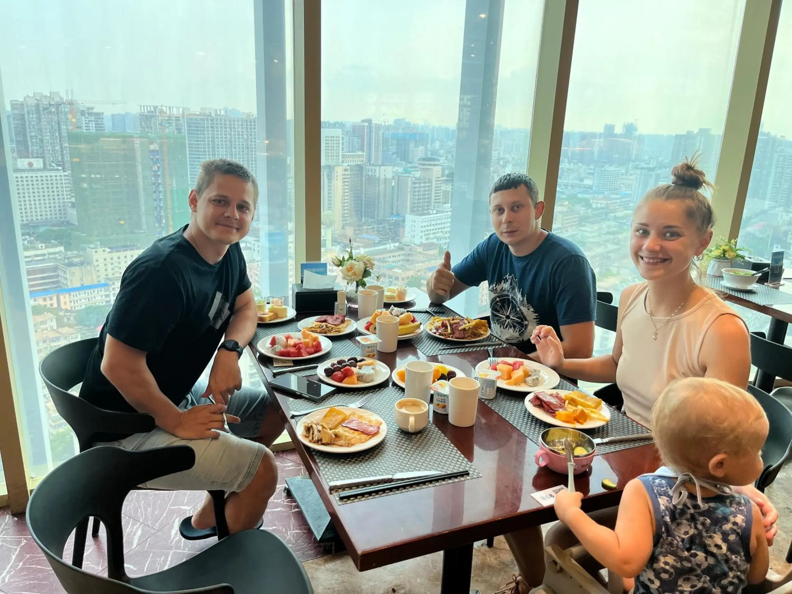 Restaurant/places to eat in Days Hotel & Suites China Town Restaurant/places to eat in Days Hotel & Suites China Town