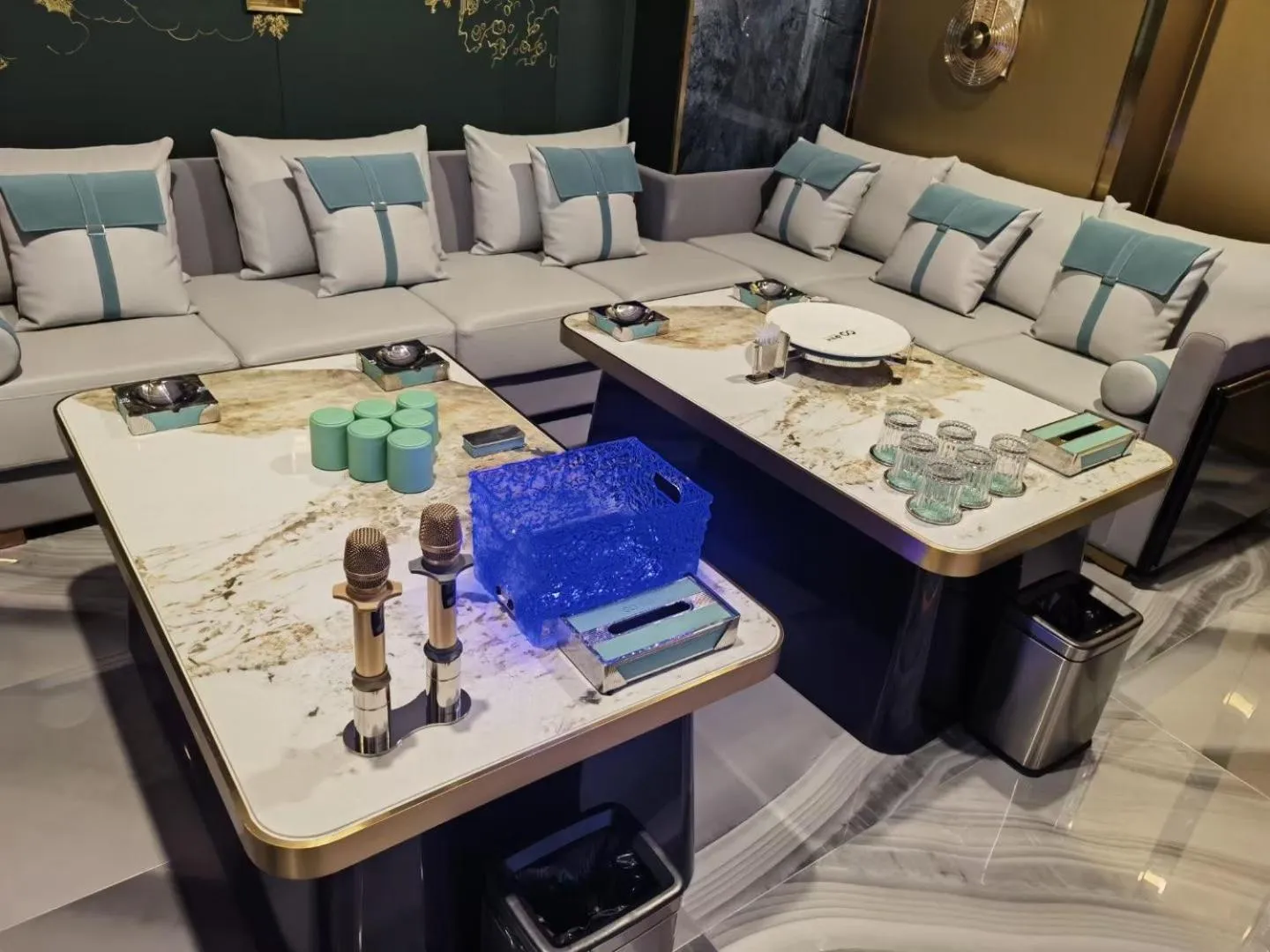 Karaoke in Days Hotel & Suites China Town